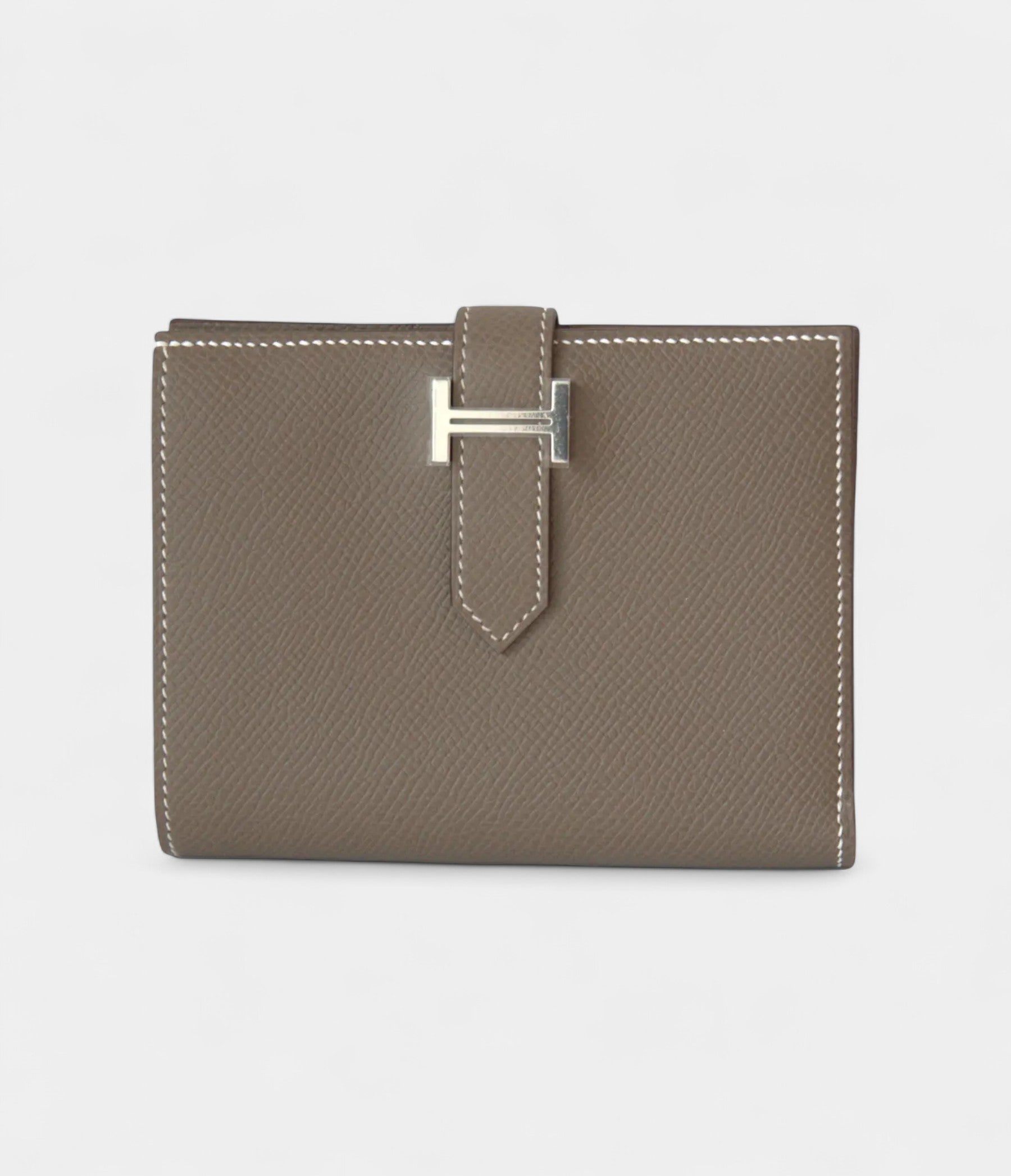 Hermès Béarn Leather Wallet in Grey Subtle Sophistication with Iconic Appeal