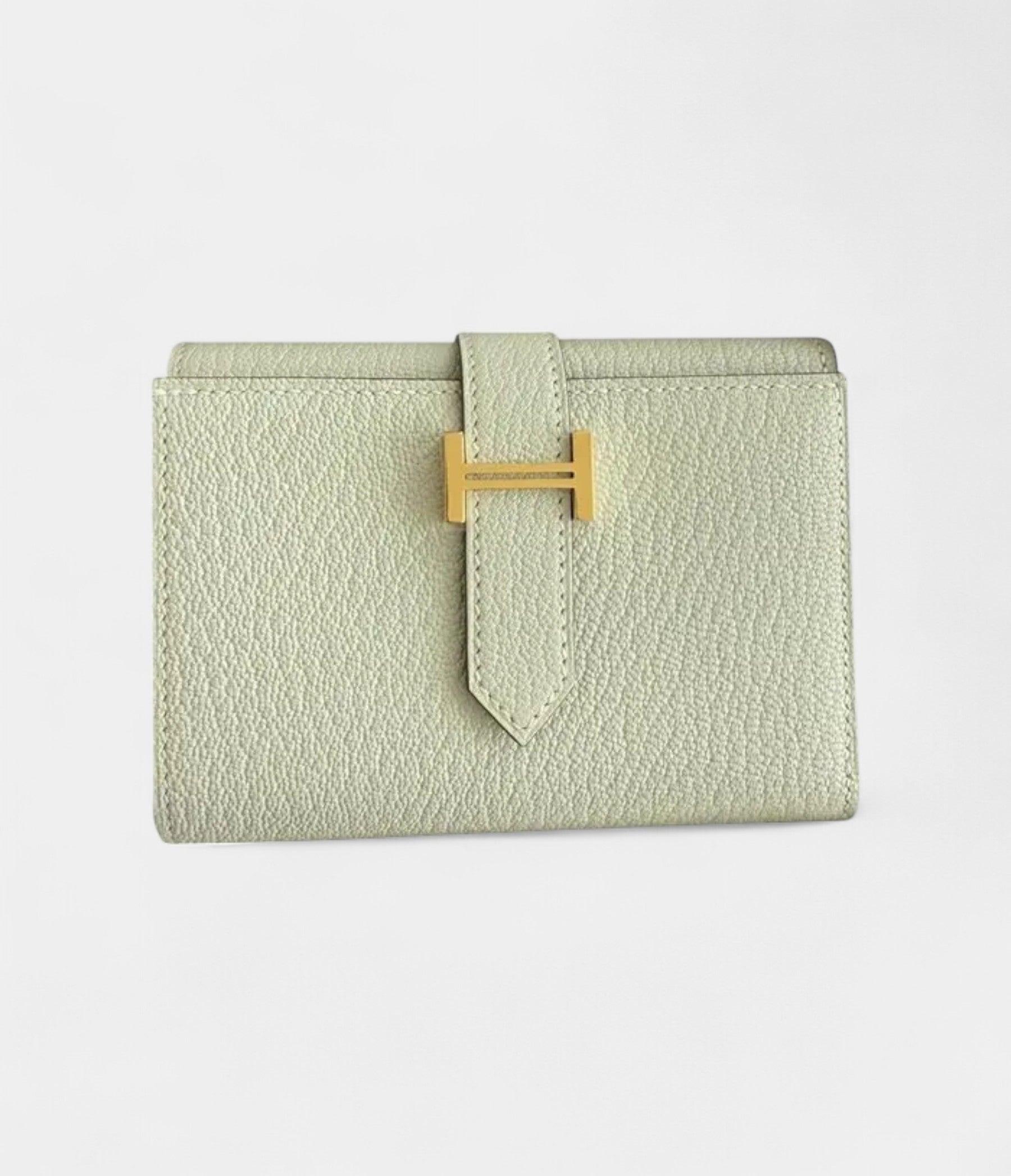 Hermès Béarn Leather Wallet in Grey Subtle Sophistication with Iconic Design
