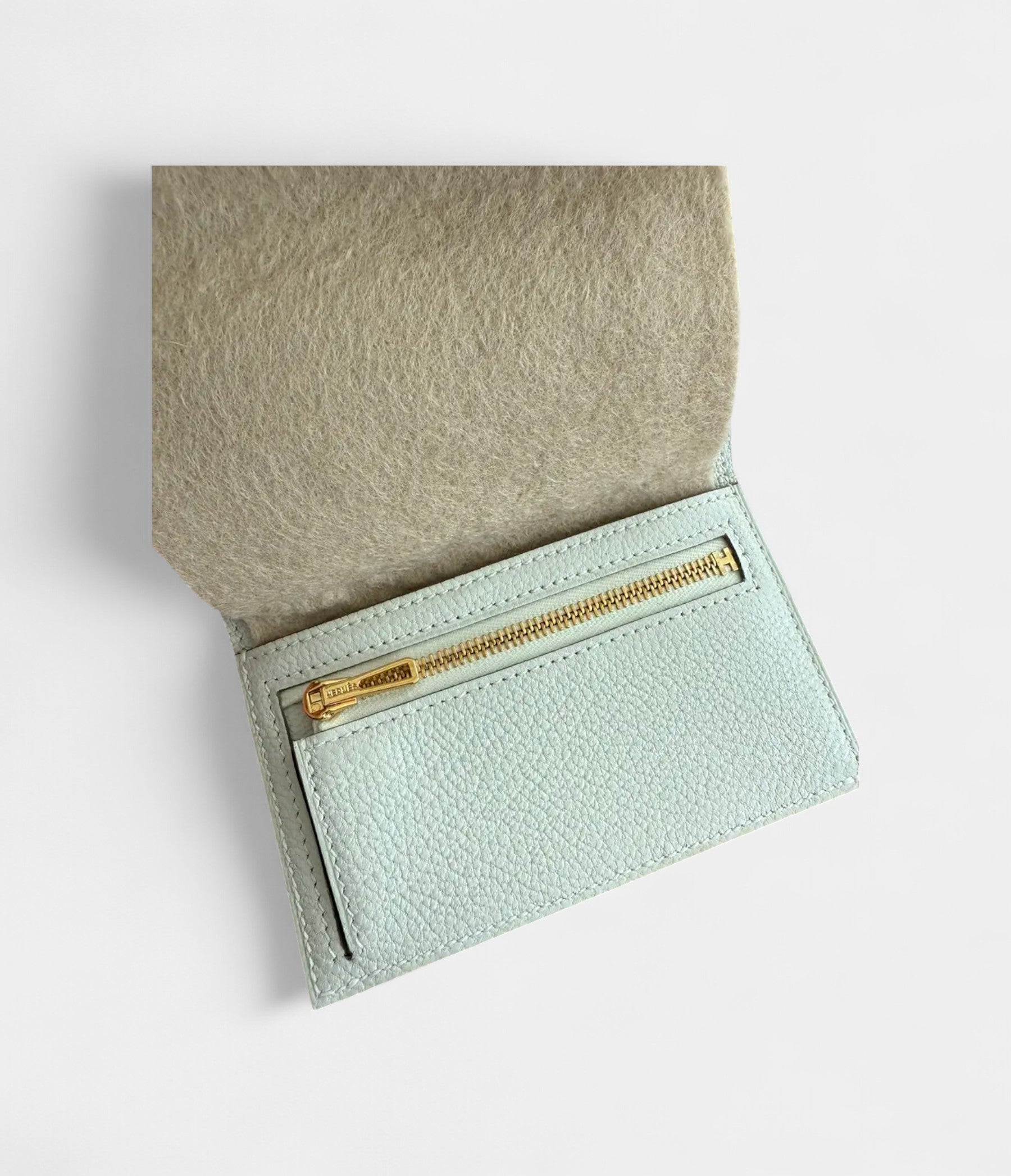 Hermès Béarn Leather Wallet in Grey Subtle Sophistication with Iconic Design