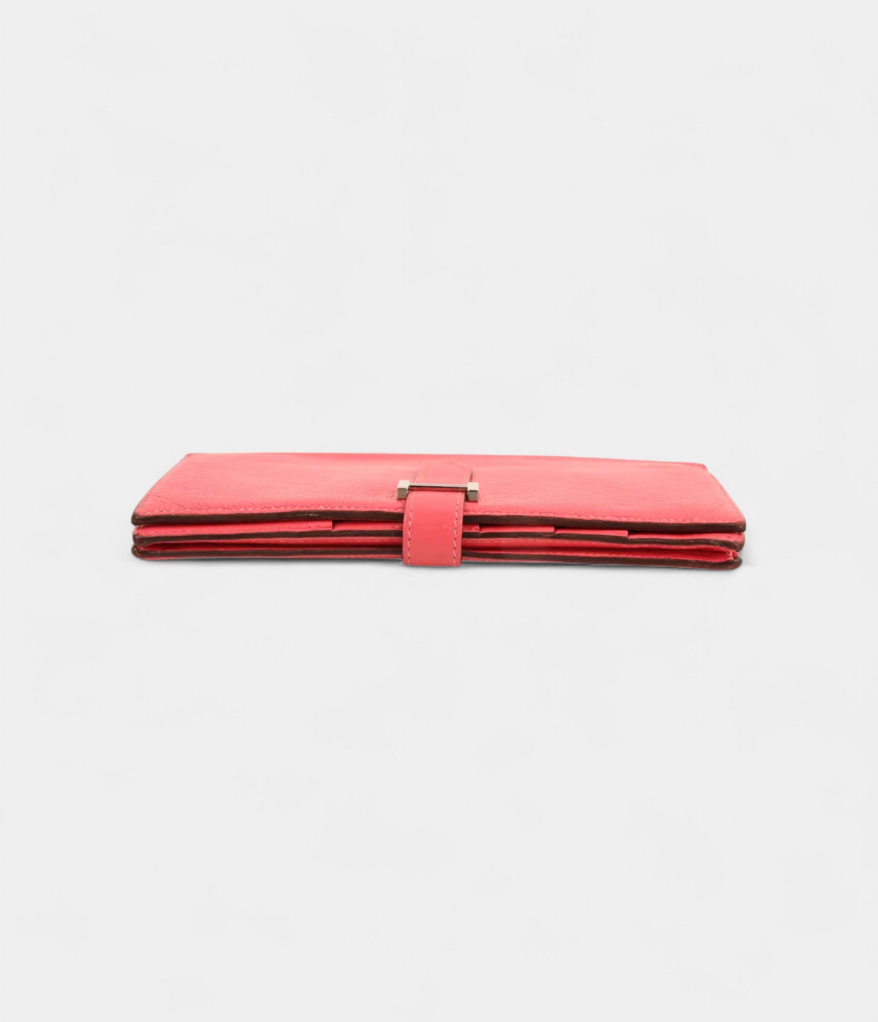 HermesBearnLeatherWalletinPinkFeminineEleganceSignatureSilhouette_1.jpg Hermès Béarn Leather Wallet in Pink Feminine Elegance Signature Silhouette