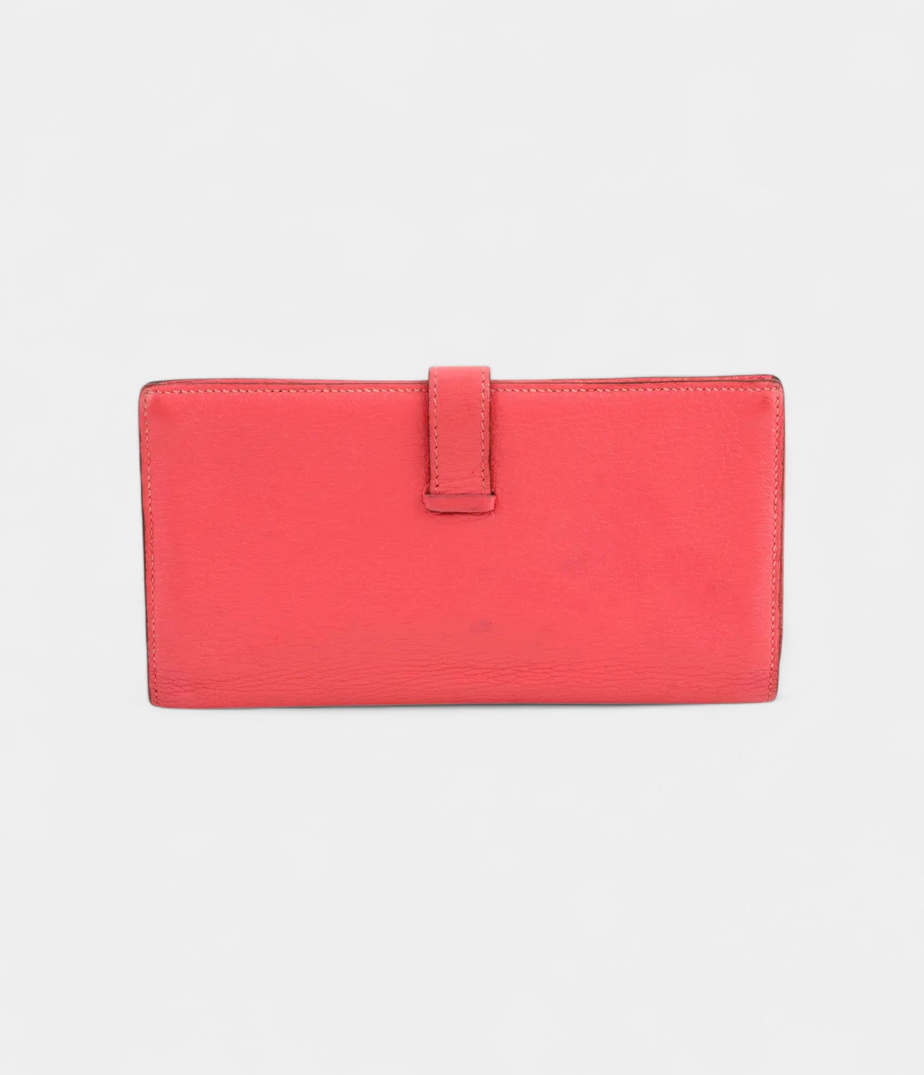 HermesBearnLeatherWalletinPinkFeminineEleganceSignatureSilhouette_2.jpg Hermès Béarn Leather Wallet in Pink Feminine Elegance Signature Silhouette