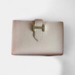 Hermès Béarn Leather Wallet in Unique Leather Distinctive Style with Signature Elegance