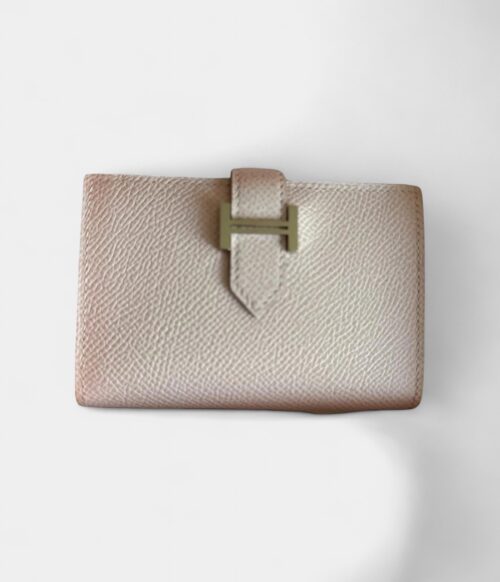 Hermès Béarn Leather Wallet in Unique Leather Distinctive Style with Signature Elegance
