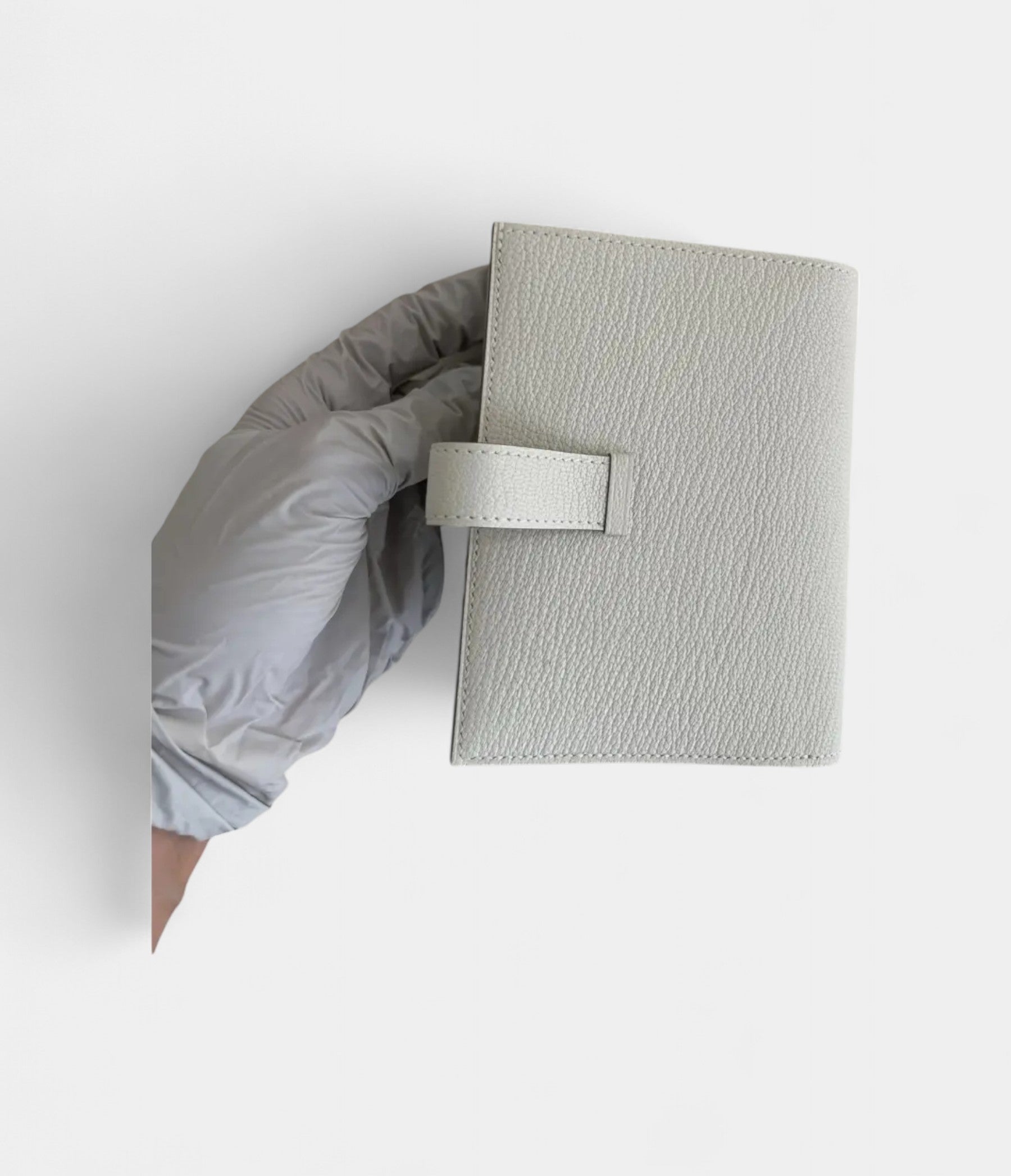 Hermès Béarn Leather Wallet in White Minimalist Luxury Timeless Silhouette