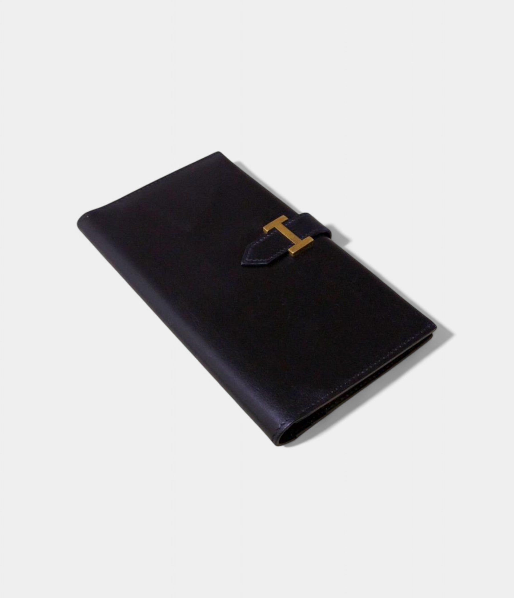 Hermès Béarn Linen and Leather Wallet in Black Textured Elegance with a Modern Edge