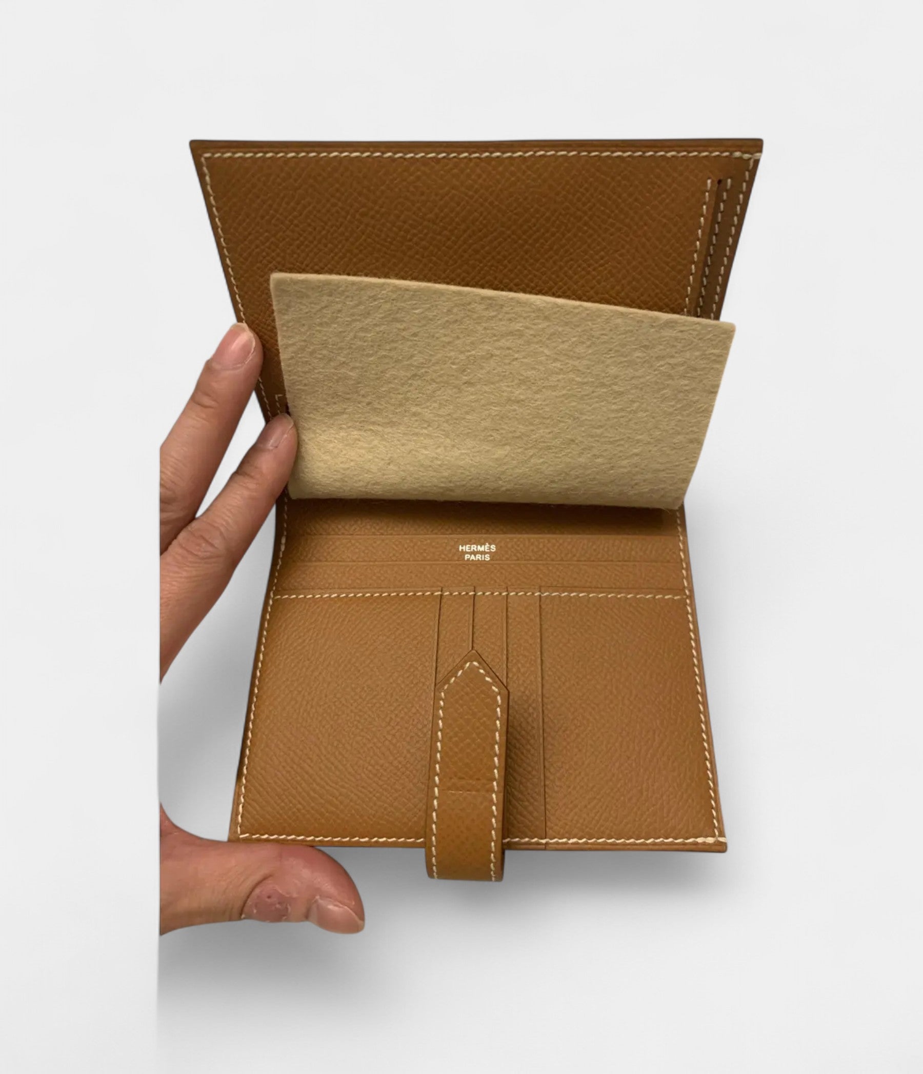 HermesBearnWalletinBrownEpsomLeather_3.jpg Hermès Béarn Wallet in Brown Epsom Leather