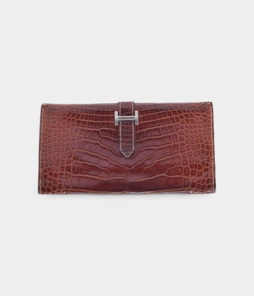 Hermès Béarn Wallet in Brown Timeless Elegance Distinctive Finish