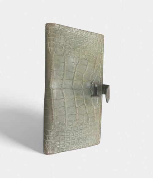 Hermès Béarn Wallet in Green Alligator Leather