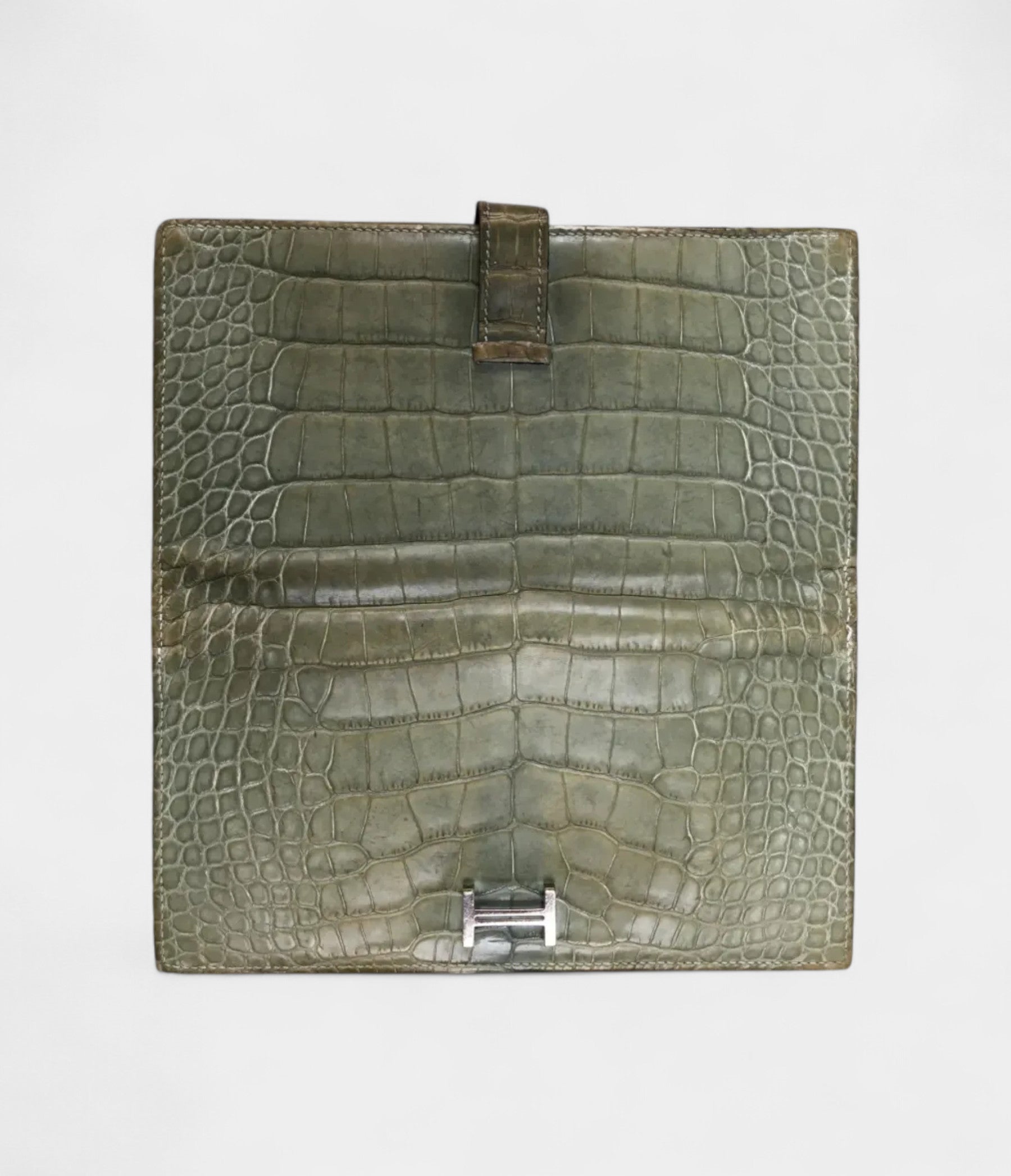 HermesBearnWalletinGreenAlligatorLeather_4.jpg Hermès Béarn Wallet in Green Alligator Leather