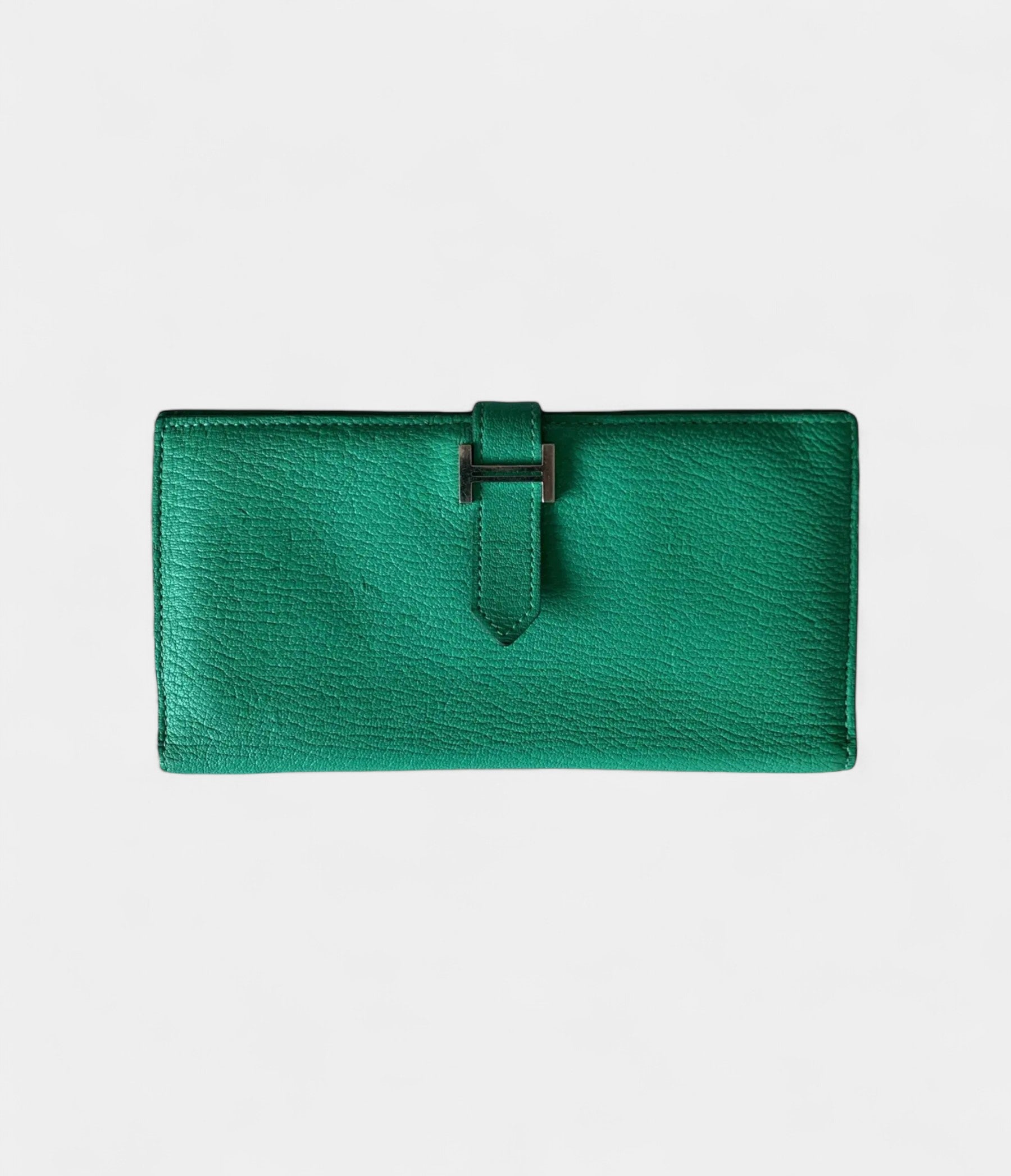 HermesBearnWalletinGreenLeatherTimelessElegance_3.jpg Hermès Béarn Wallet in Green Leather Timeless Elegance