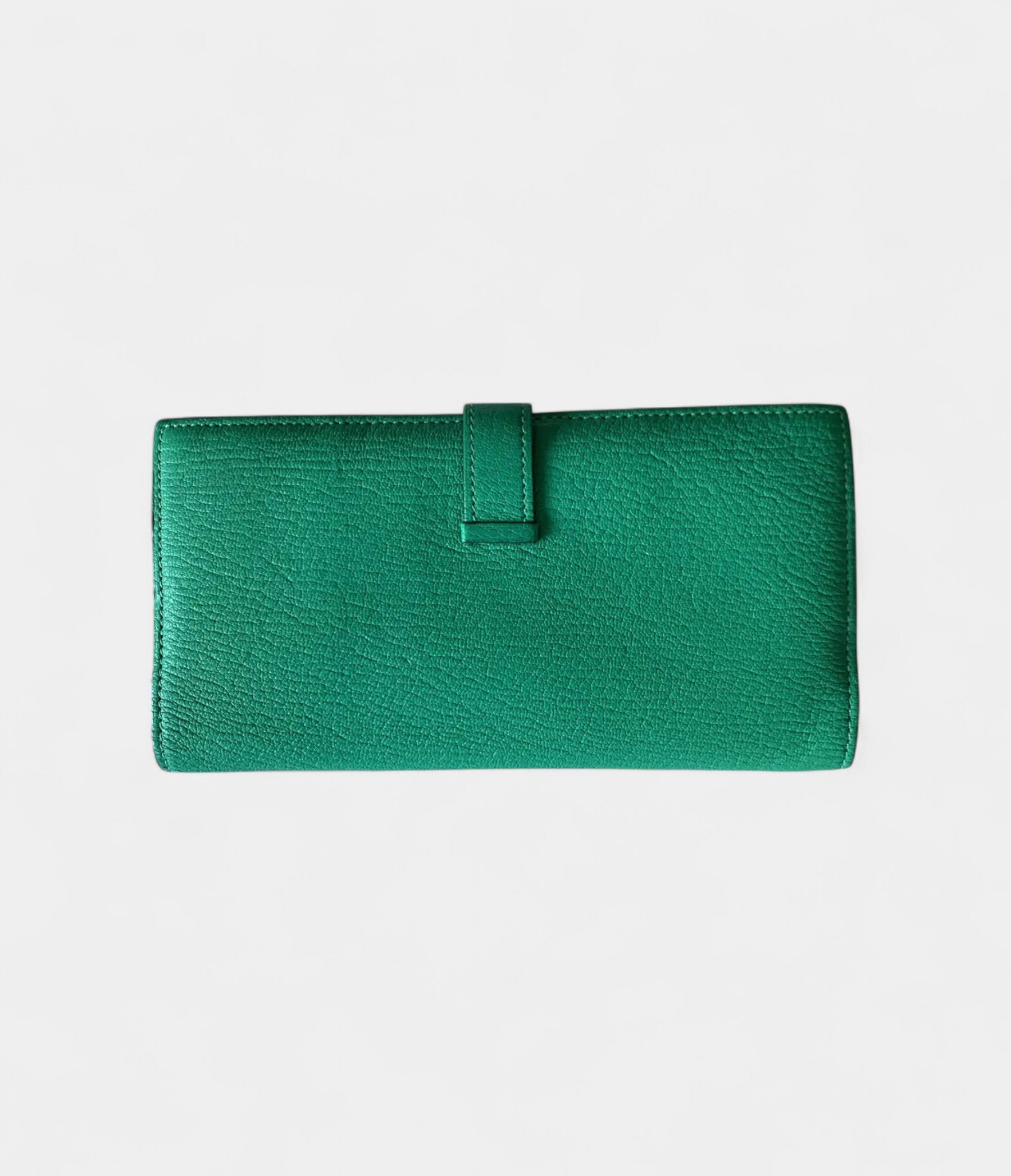 HermesBearnWalletinGreenLeatherTimelessElegance_4.jpg Hermès Béarn Wallet in Green Leather Timeless Elegance