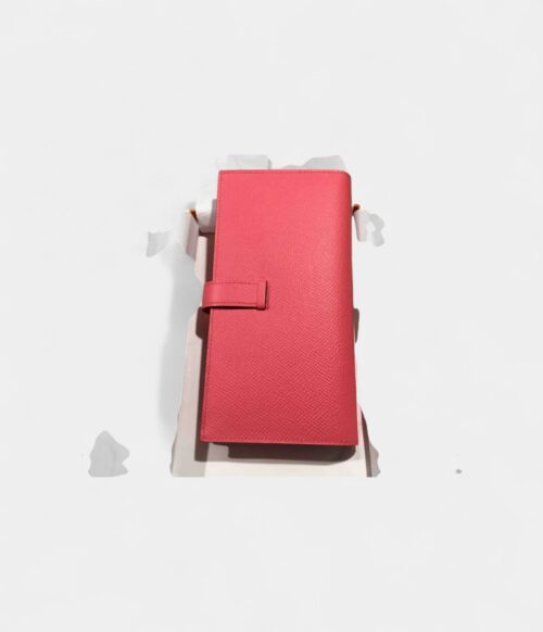 Hermès Béarn Wallet in Pink Leather Sophisticated Essential