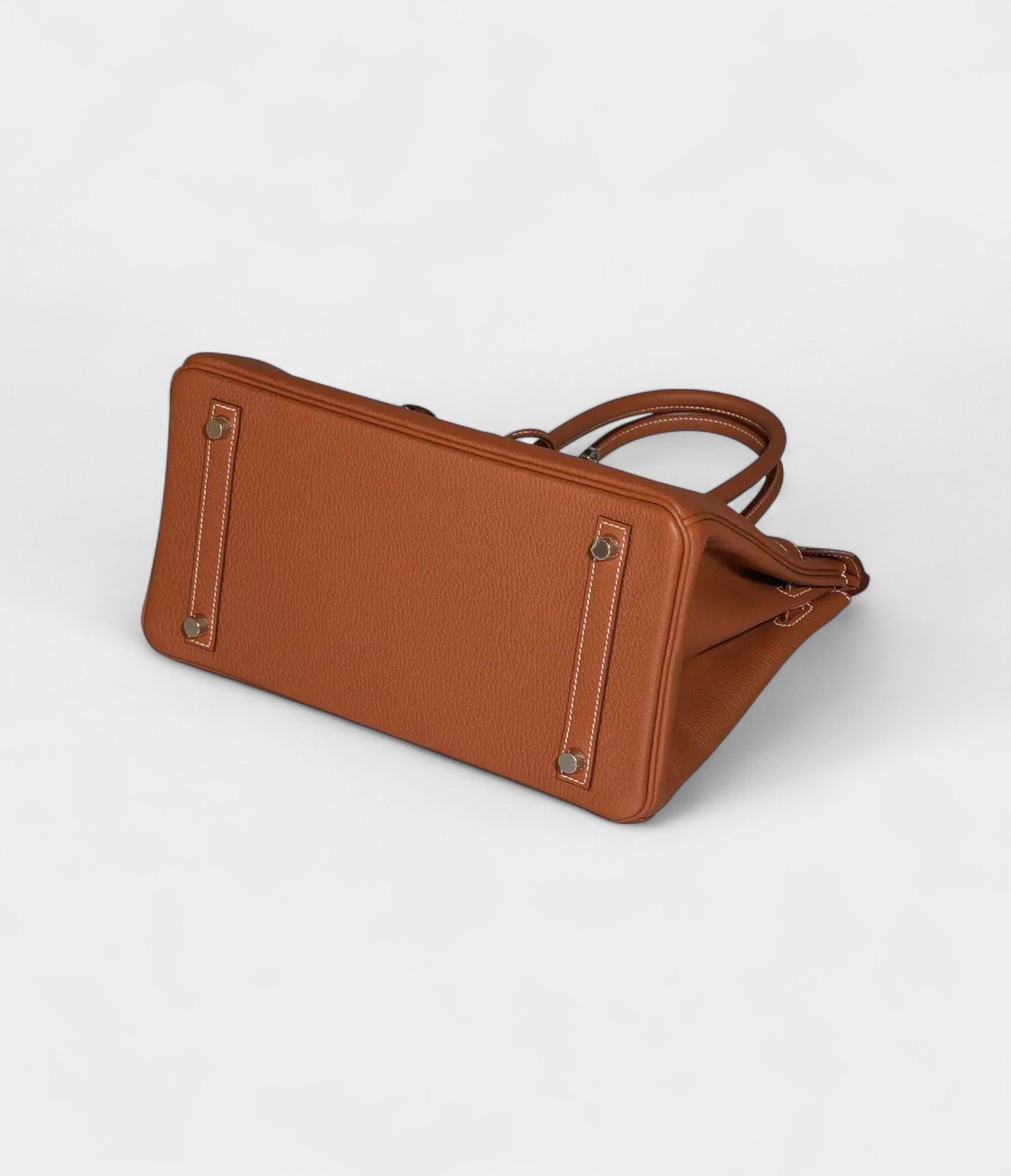HermesBirkin30BrownLeatherHandbagClassicSophisticationinRichEarthTones_3.jpg Hermès Birkin 30 Brown Leather Handbag Classic Sophistication in Rich Earth Tones