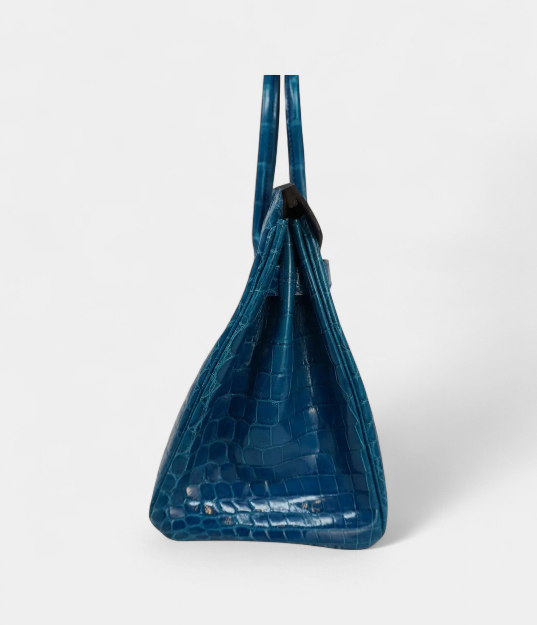 HermesBirkin30CrocodileHandbag_ThePinnacleofExoticLuxury_3.jpg Hermès Birkin 30 Crocodile Handbag The Pinnacle of Exotic Luxury