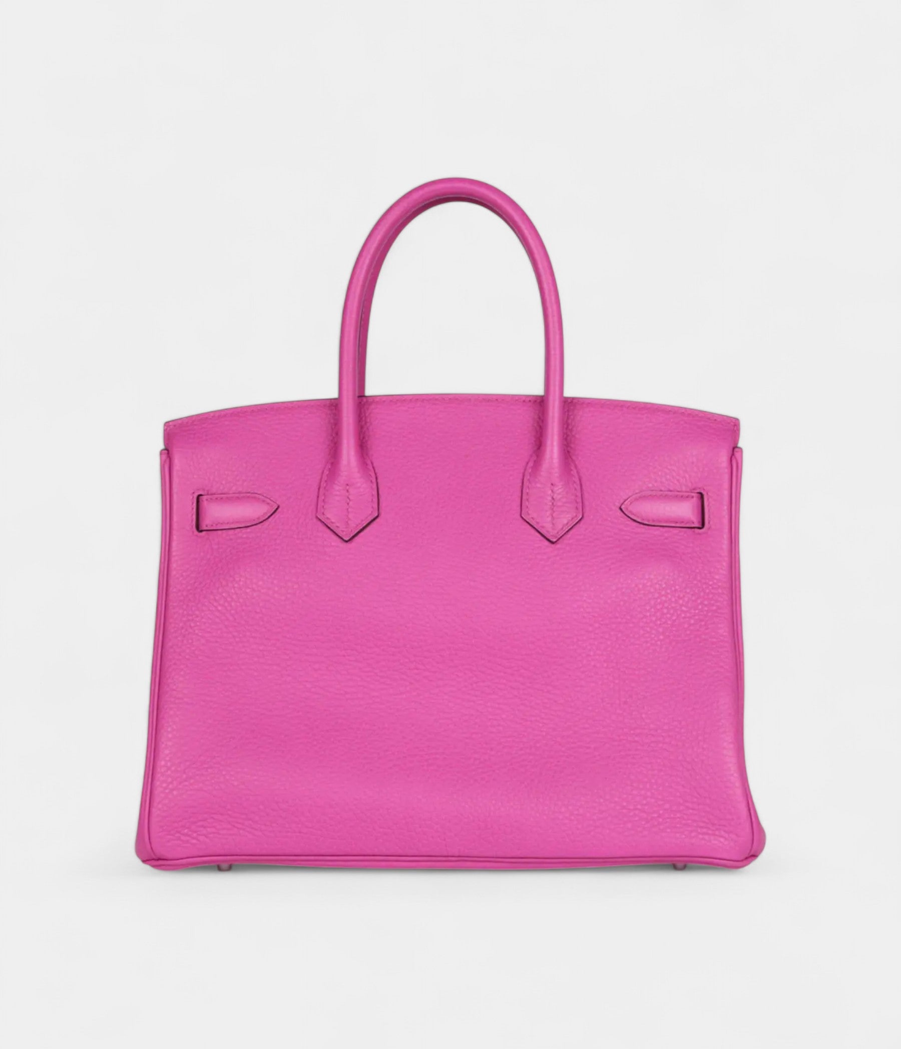 HermesBirkin30LeatherHandbagATimelessClassicofLuxury_4.jpg Hermès Birkin 30 Leather Handbag A Timeless Classic of Luxury