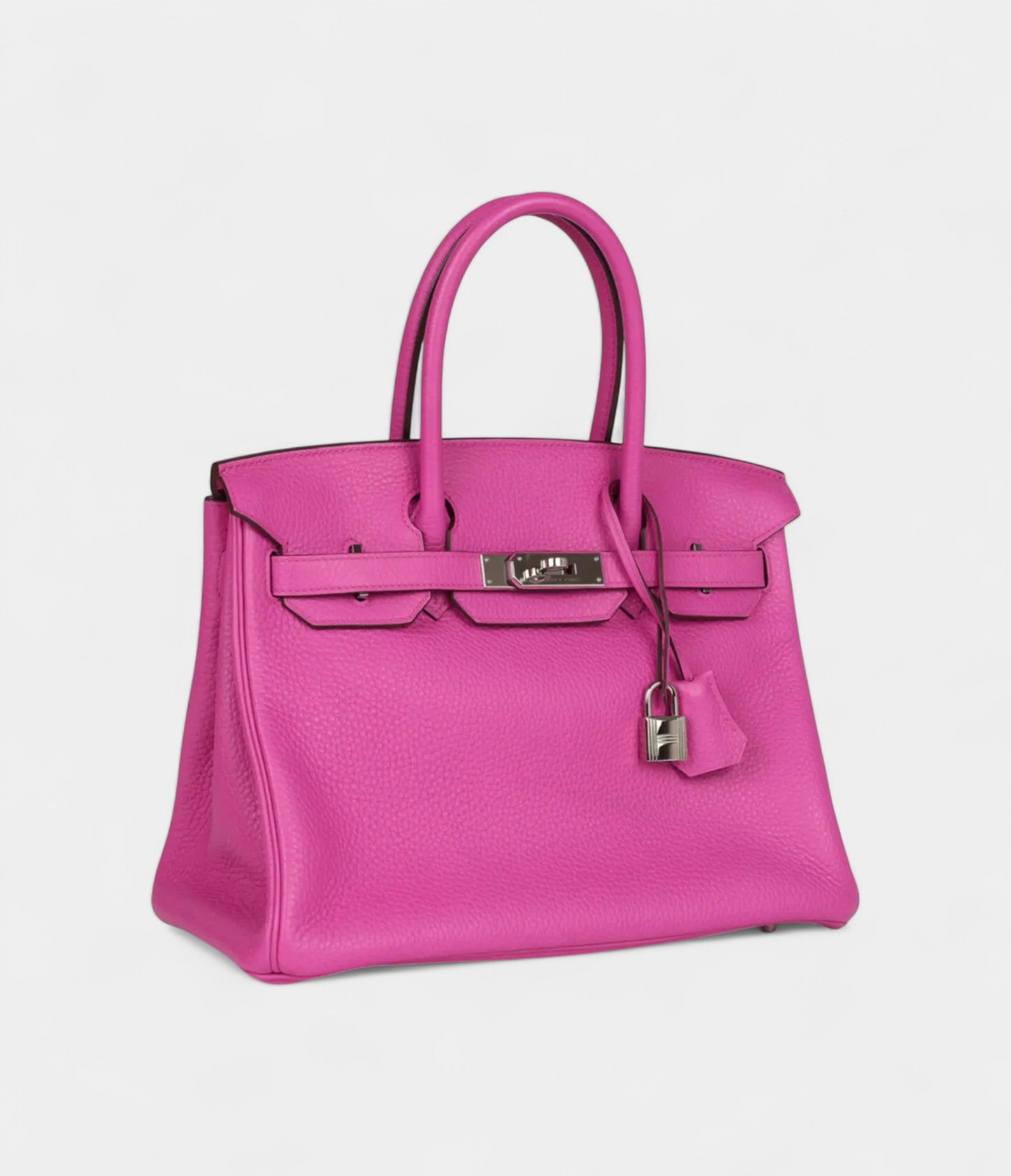 HermesBirkin30LeatherHandbagATimelessClassicofLuxury_5.jpg Hermès Birkin 30 Leather Handbag A Timeless Classic of Luxury