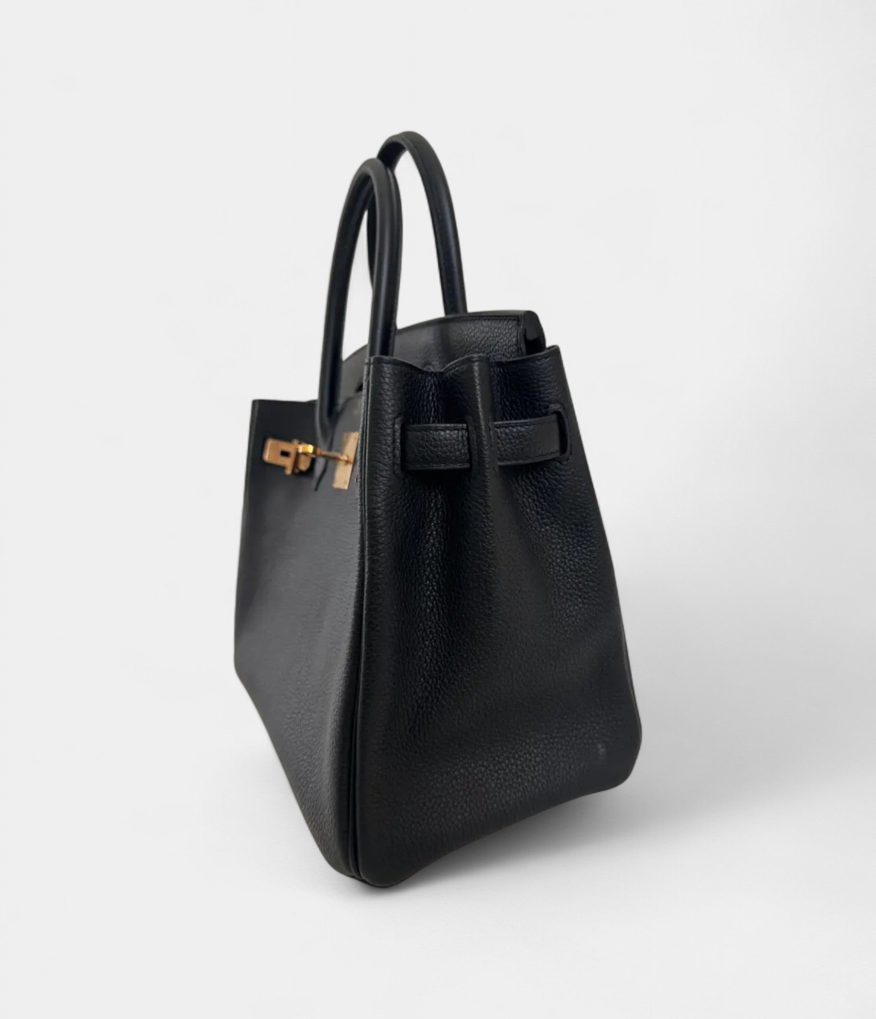 Hermès Birkin 30 Leather Handbag: The Pinnacle of Timeless Luxury
