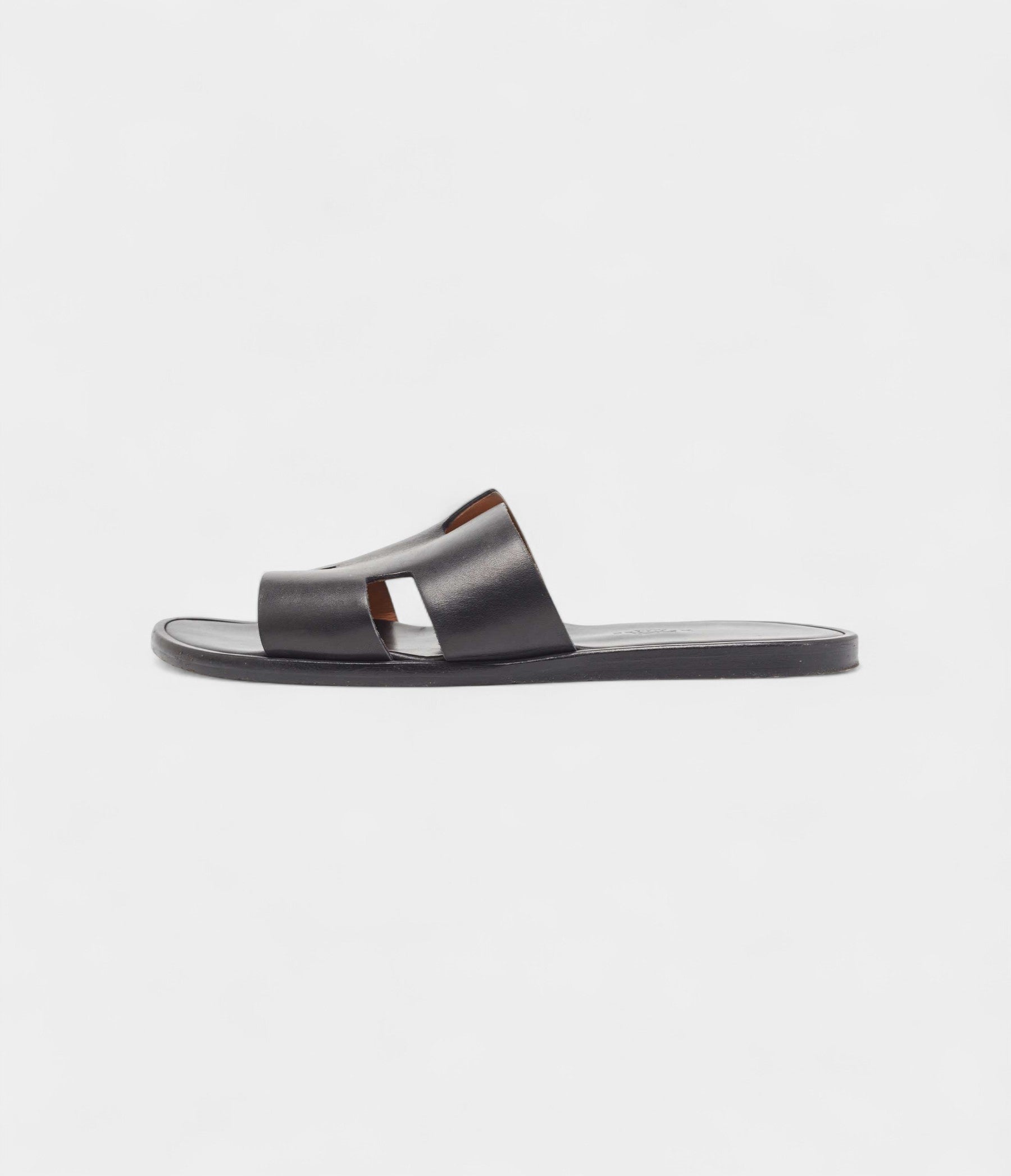 HermesBlackLeatherIzmirSandals41EU_2.jpg Hermes Black Leather Izmir Sandals 41 EU