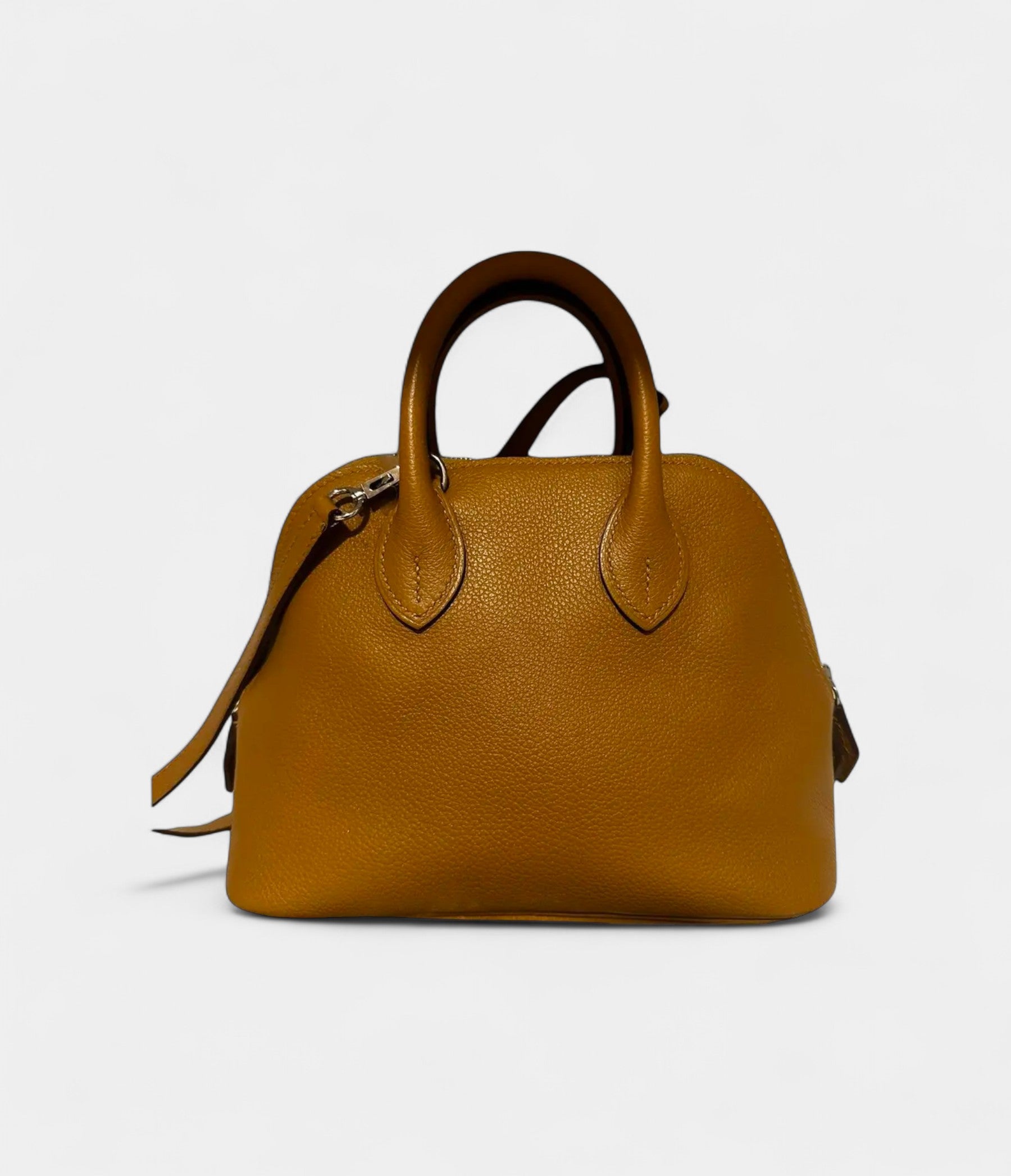 Hermès Bolide 1923 25 Bag in Camel Clemence Leather – Handmade Compact Handbag