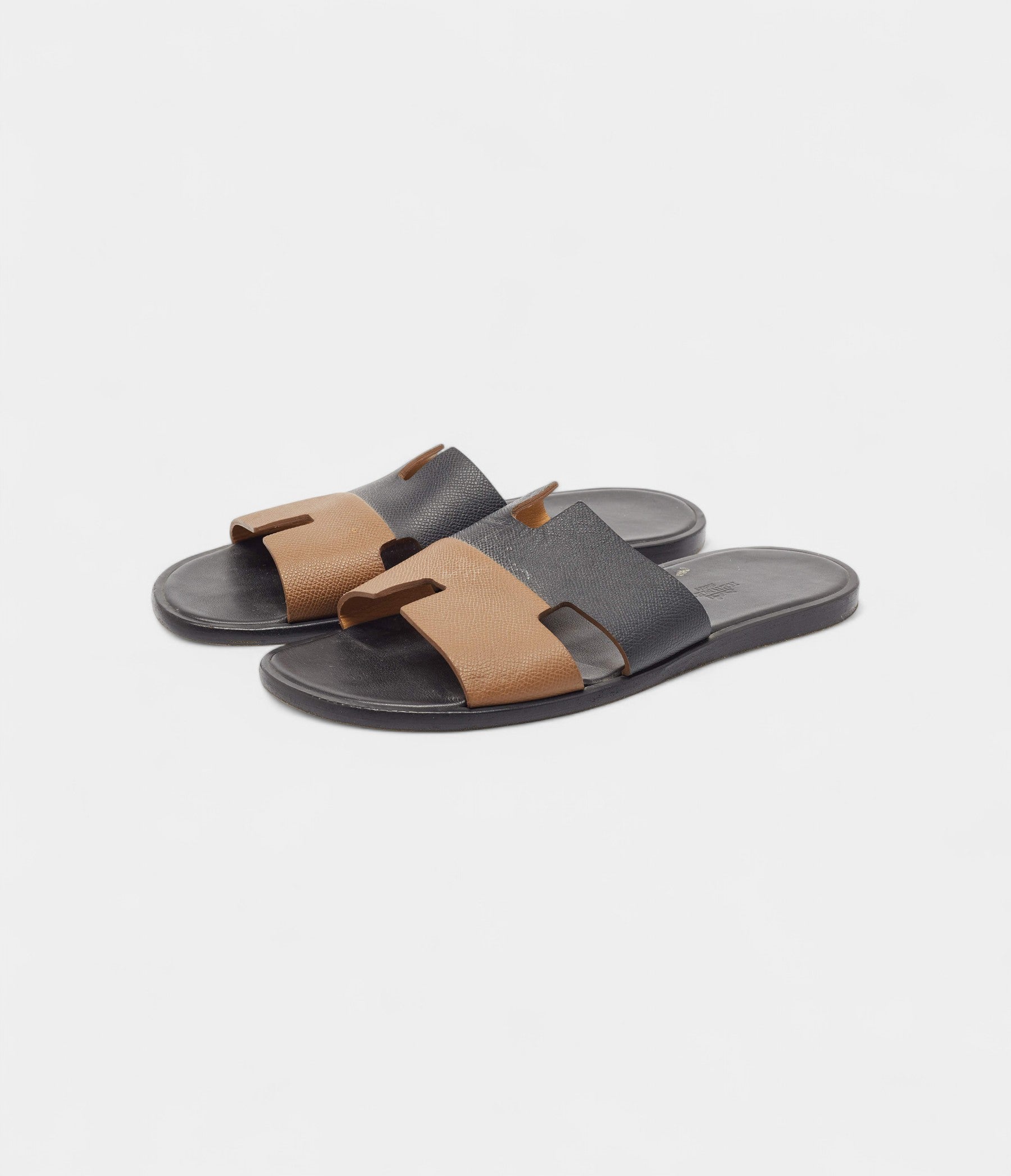 HermesBrownBlackLeatherIzmirFlatSlides43EU_1.jpg Hermes Brown/Black Leather Izmir Flat Slides 43 EU