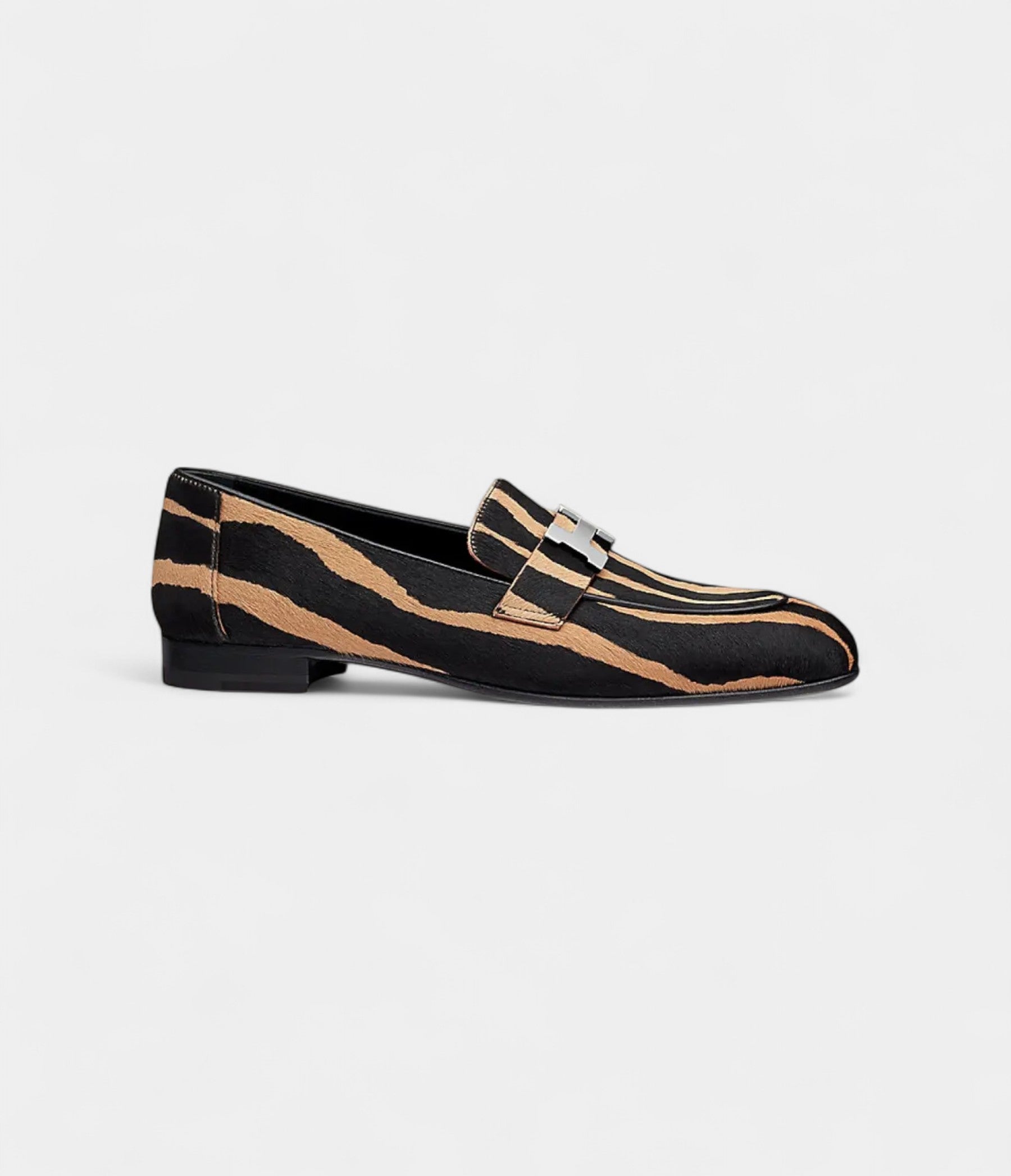 HermesCarlottaLeatherMules_Clogs_EffortlessElegance_2_b02a0be0-e536-407a-a958-6276e8dda91f.jpg Hermès Carlotta Leather Mules & Clogs – Effortless Elegance