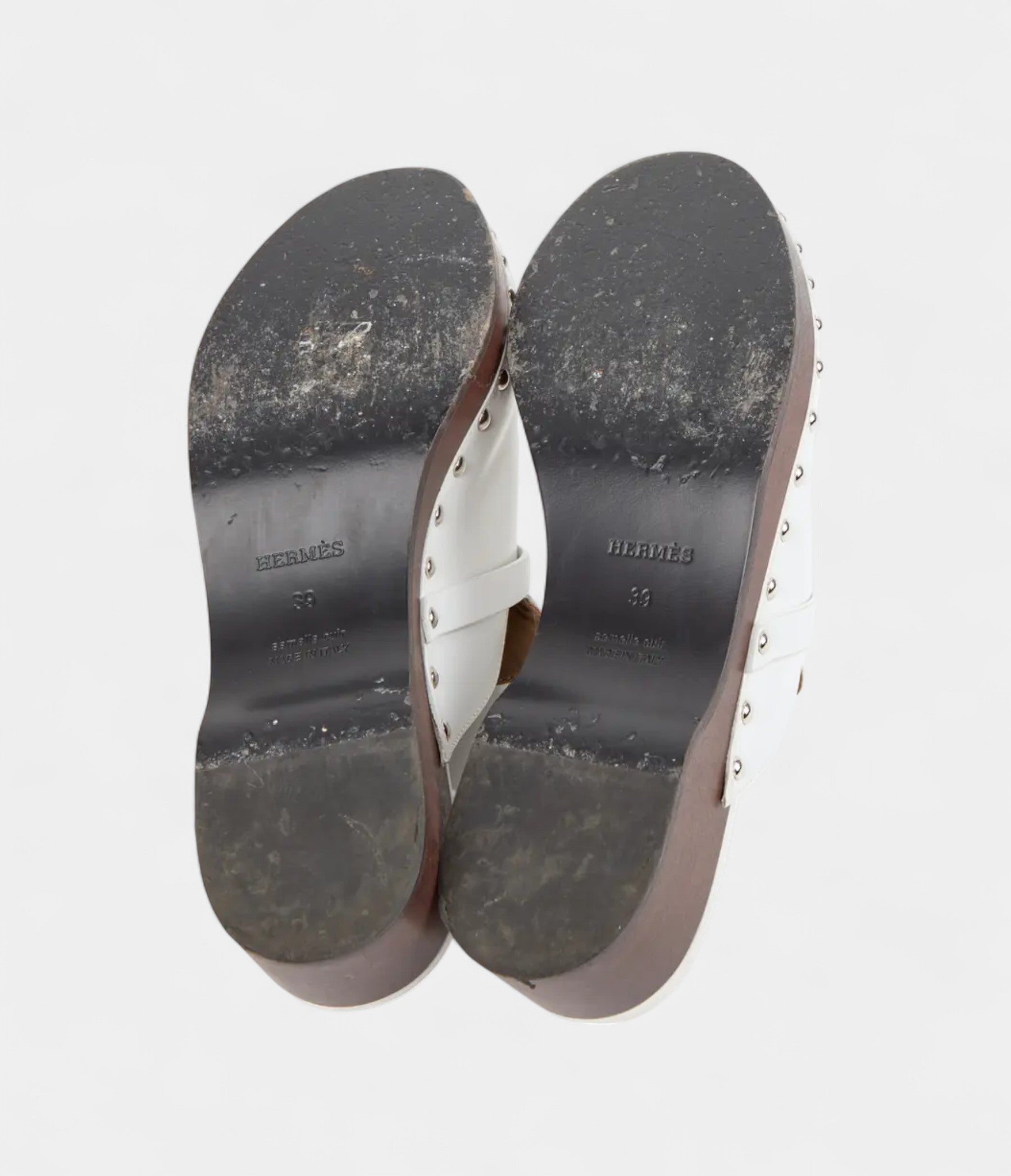 Hermès Carlotta White Leather Mules with Studded Wooden Platform and Palladium Hardware