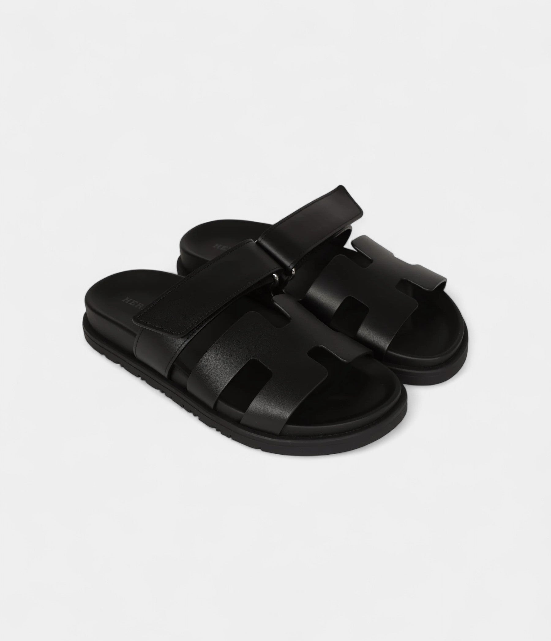 Hermès Chypre Sandals Black Calfskin Palladium Hardware 34.5 EU