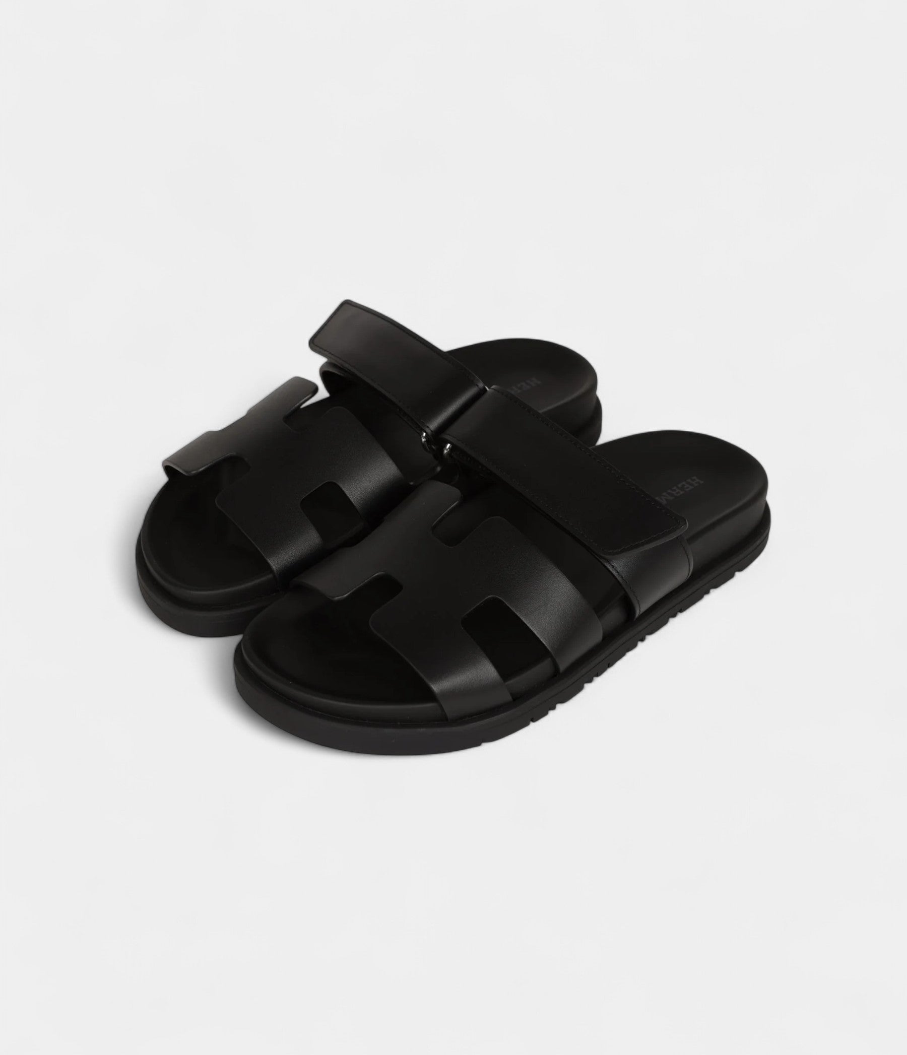 Hermès Chypre Sandals Black Calfskin Palladium Hardware 34.5 EU