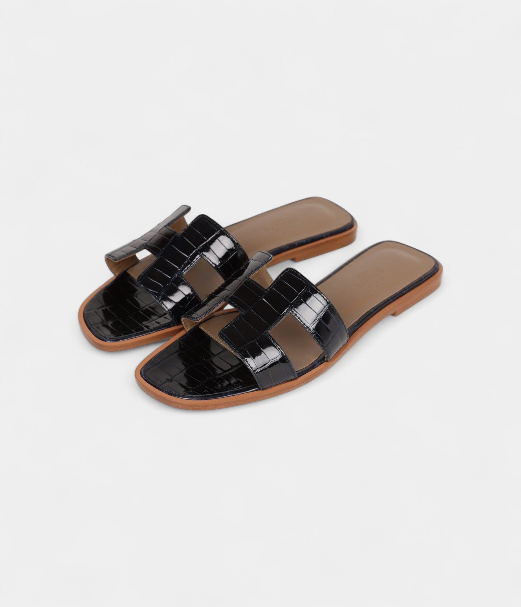 Hermès Oran Sandals Marine Shiny Alligator 37