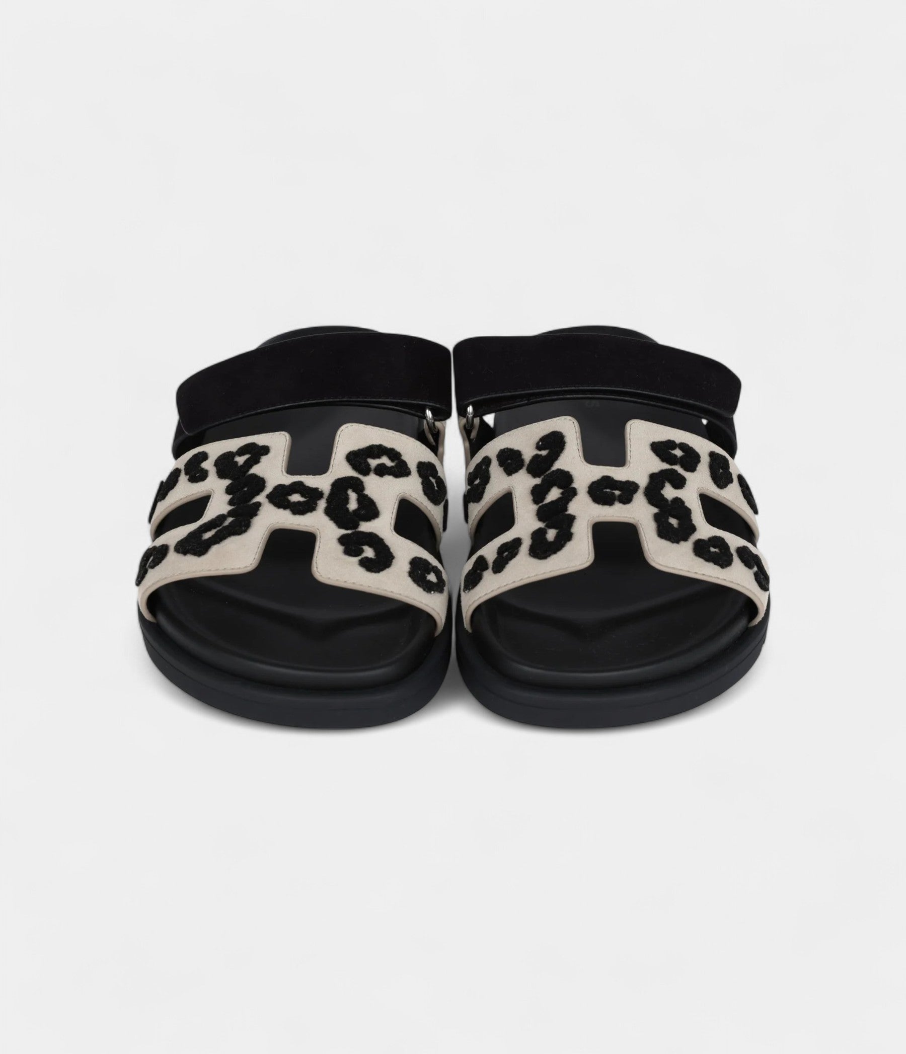Hermès Chypre Techno Sandal Beige Esquisse and Black Tufted Suede Palladium Hardware 37 EU