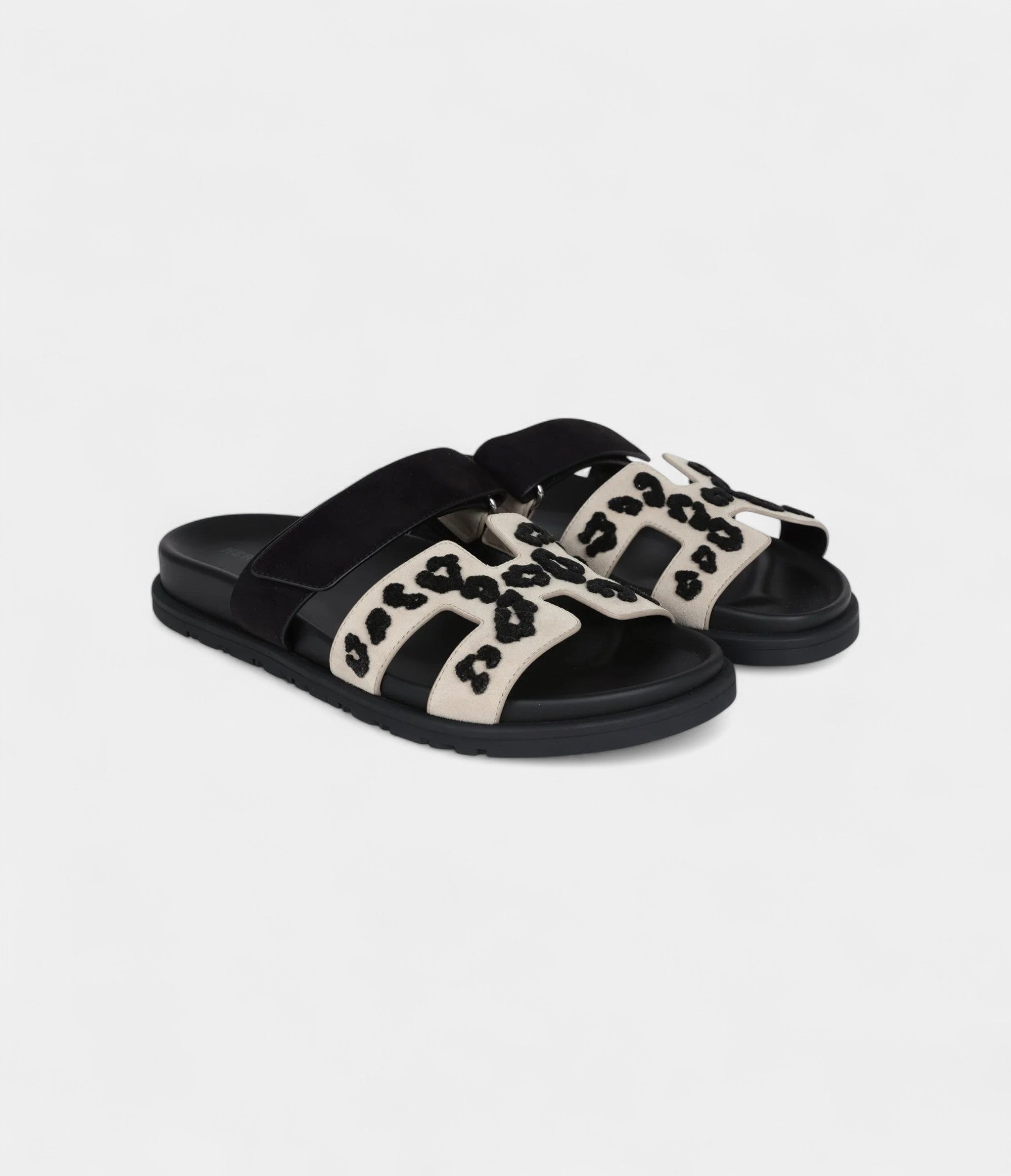 Hermès Chypre Techno Sandal Beige Esquisse and Black Tufted Suede Palladium Hardware 37 EU