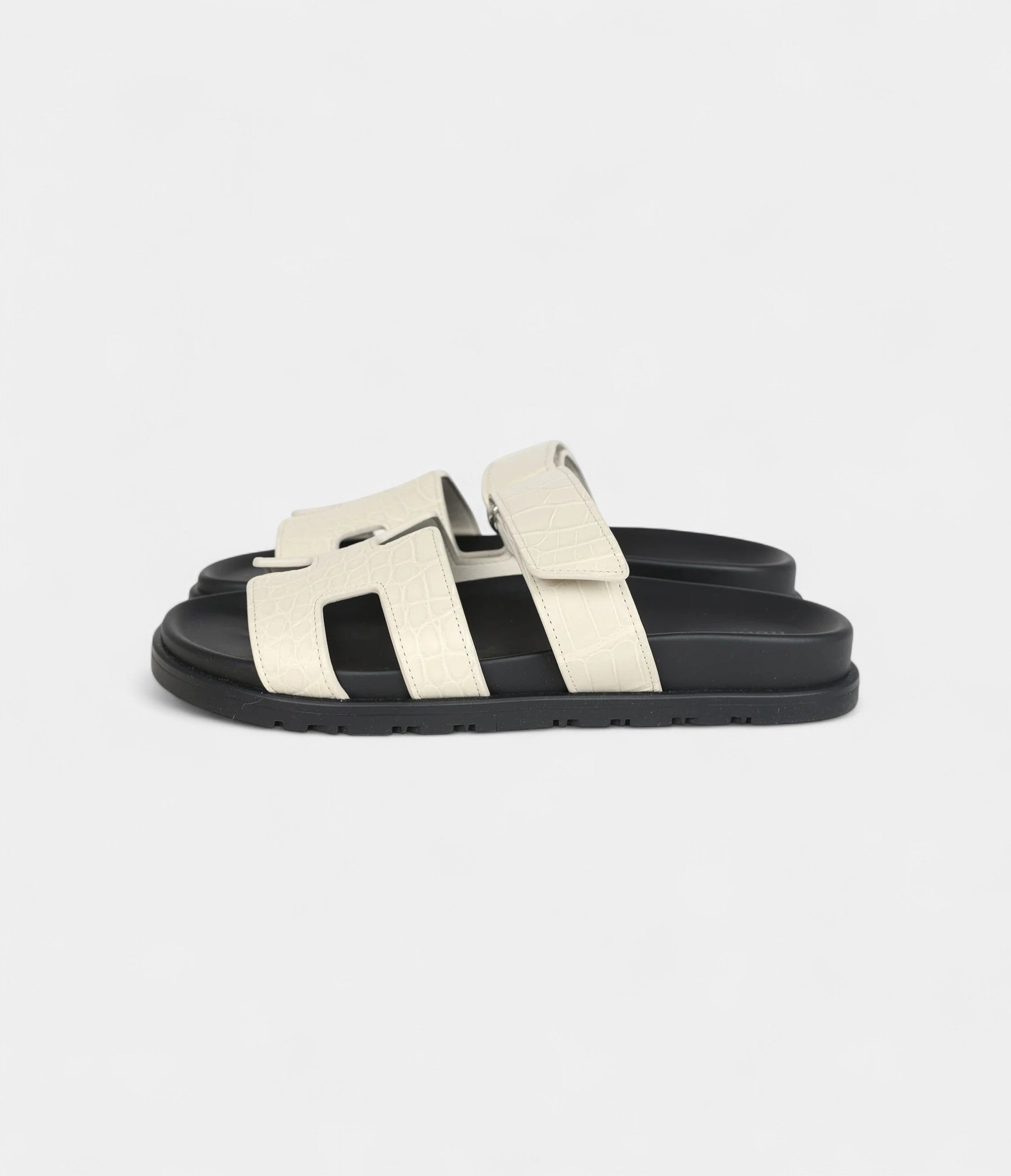 Hermès Chypre Techno Sandals Beige Glaise Matte Alligator Palladium Hardware 37 EU