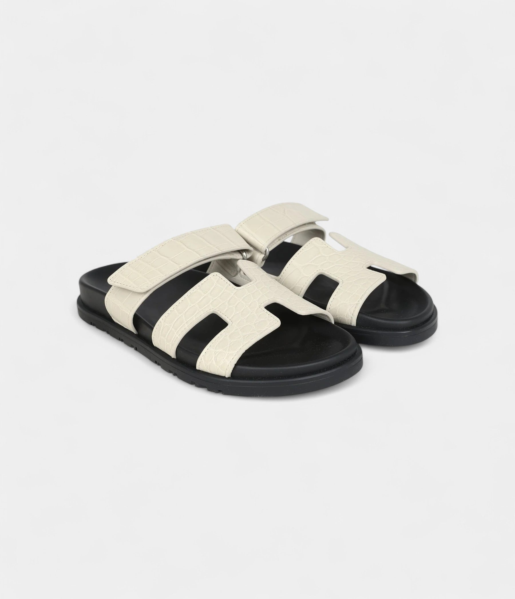Hermès Chypre Techno Sandals Beige Glaise Matte Alligator Palladium Hardware 37 EU