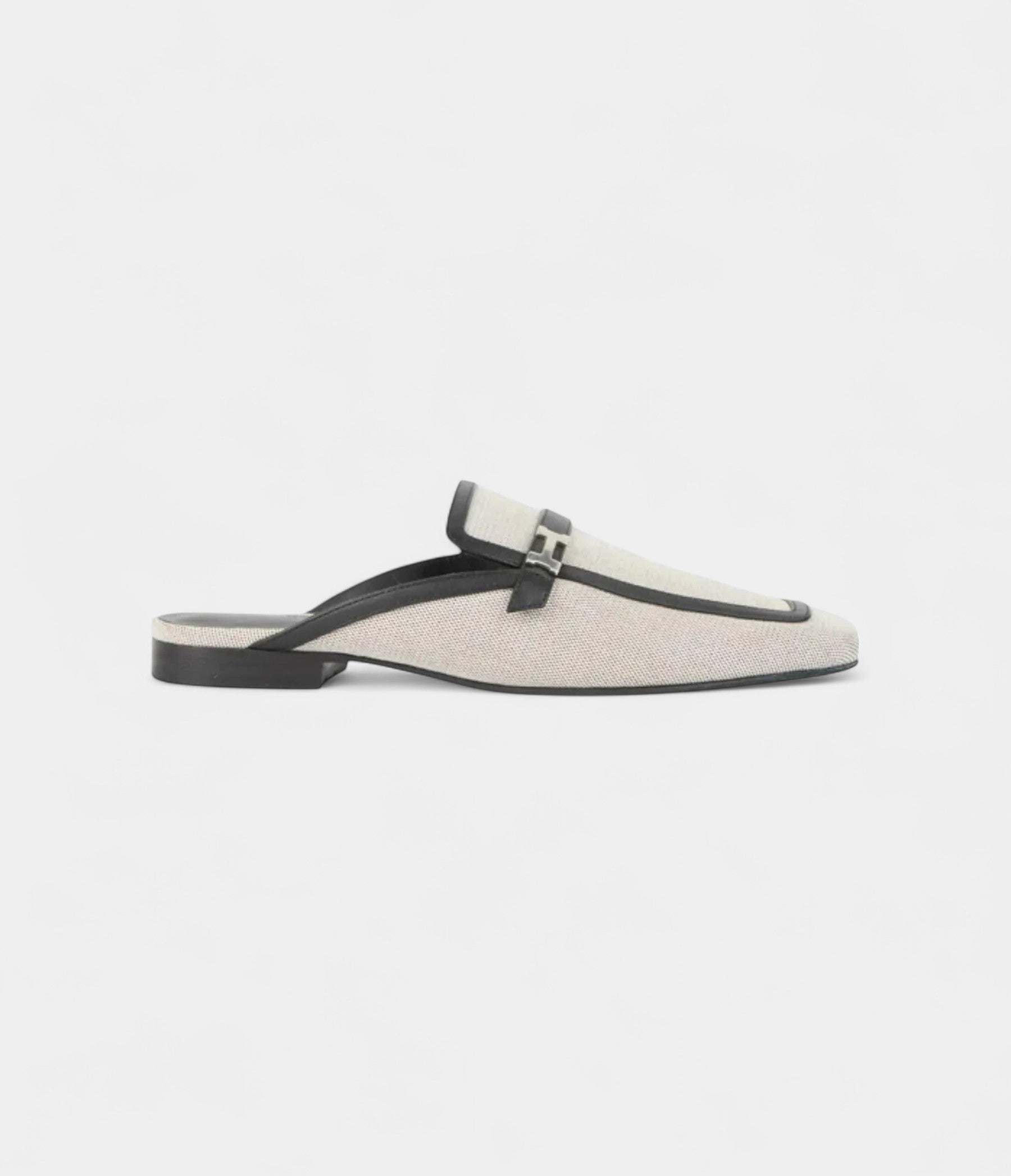 Hermès Cloth Mules & Clogs Effortless Style Meets Everyday Comfort
