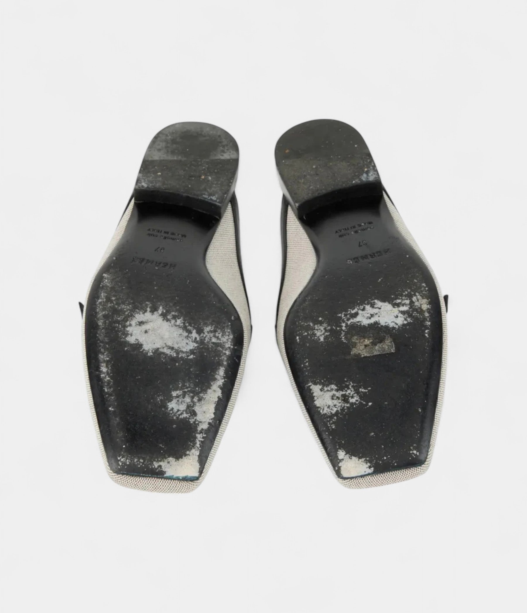 HermesClothMules_ClogsEffortlessStyleMeetsEverydayComfort_5_3fd80413-7d81-471e-9af2-c4ed7f11d41c.jpg Hermès Cloth Mules & Clogs Effortless Style Meets Everyday Comfort
