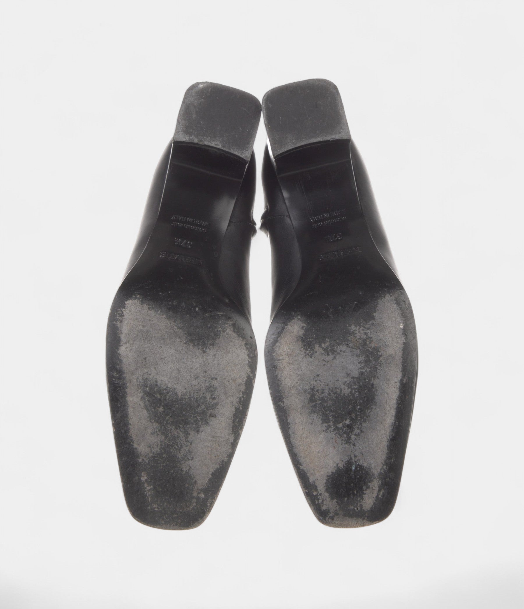 HermesDecouverteBootsUnderstatedRefinementEffortlessVersatility_5.jpg Hermès Decouverte Boots Understated Refinement Effortless Versatility