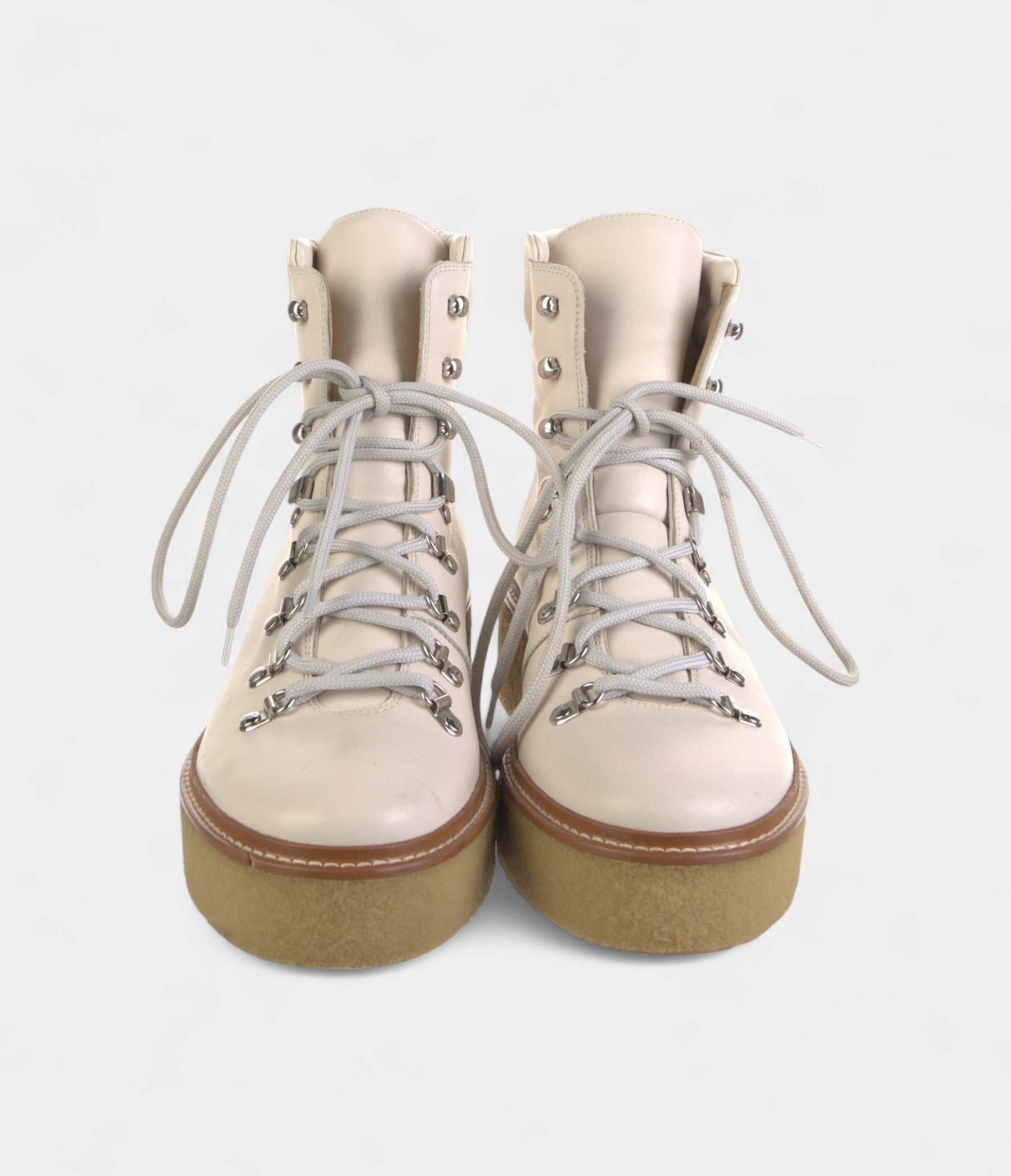HermesDiscoveryLeatherHikingBootsRuggedEleganceUnmatchedPerformance_3.jpg Hermès Discovery Leather Hiking Boots Rugged Elegance Unmatched Performance