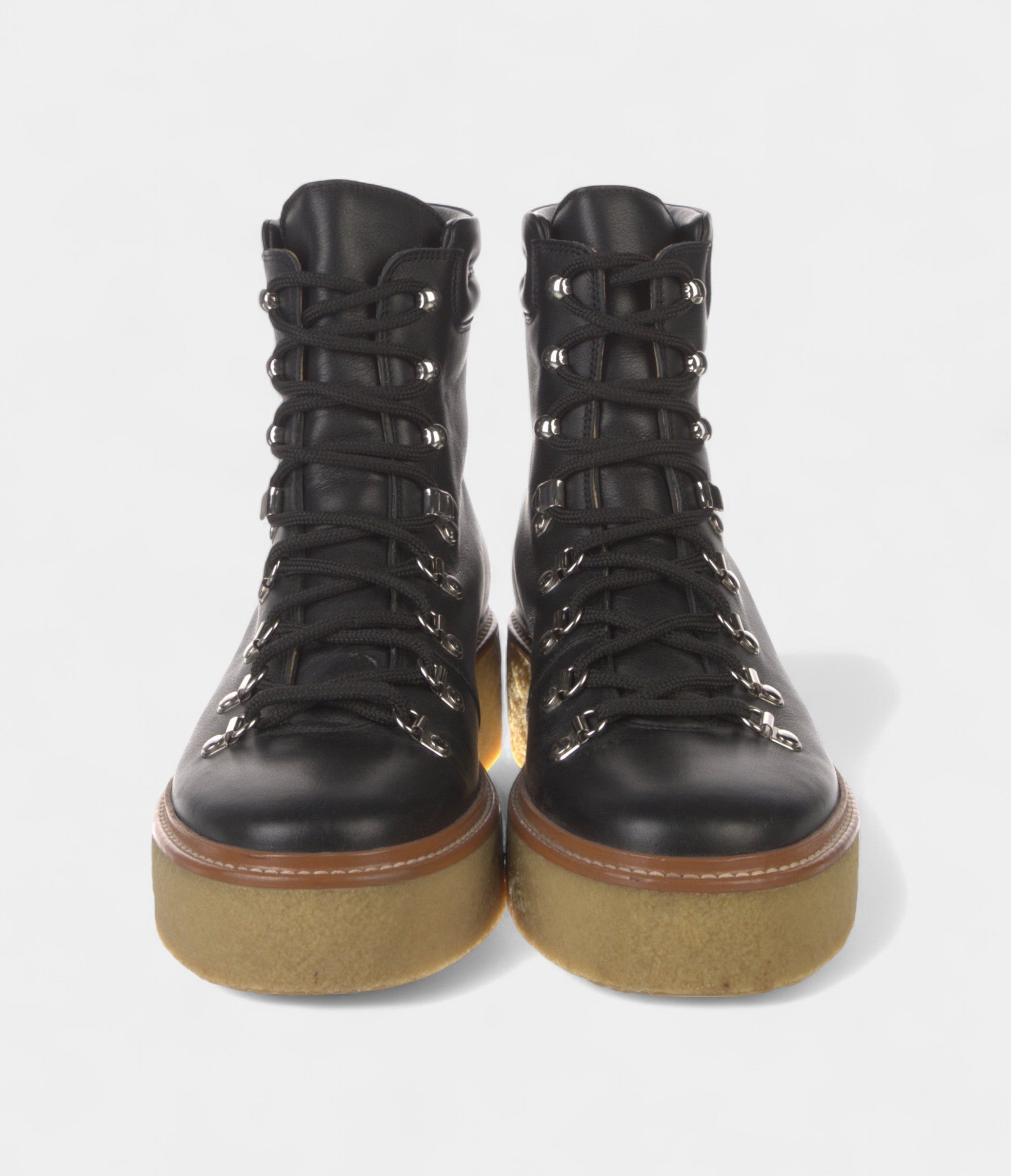 HermesDiscoveryLeatherLaceUpBootsRuggedSophisticationMeetsTimelessCraftsmanship_3_dc40e6b2-5f9f-4915-9c0f-796ce9740e1d.jpg Hermès Discovery Leather Lace Up Boots Rugged Sophistication Meets Timeless Craftsmanship