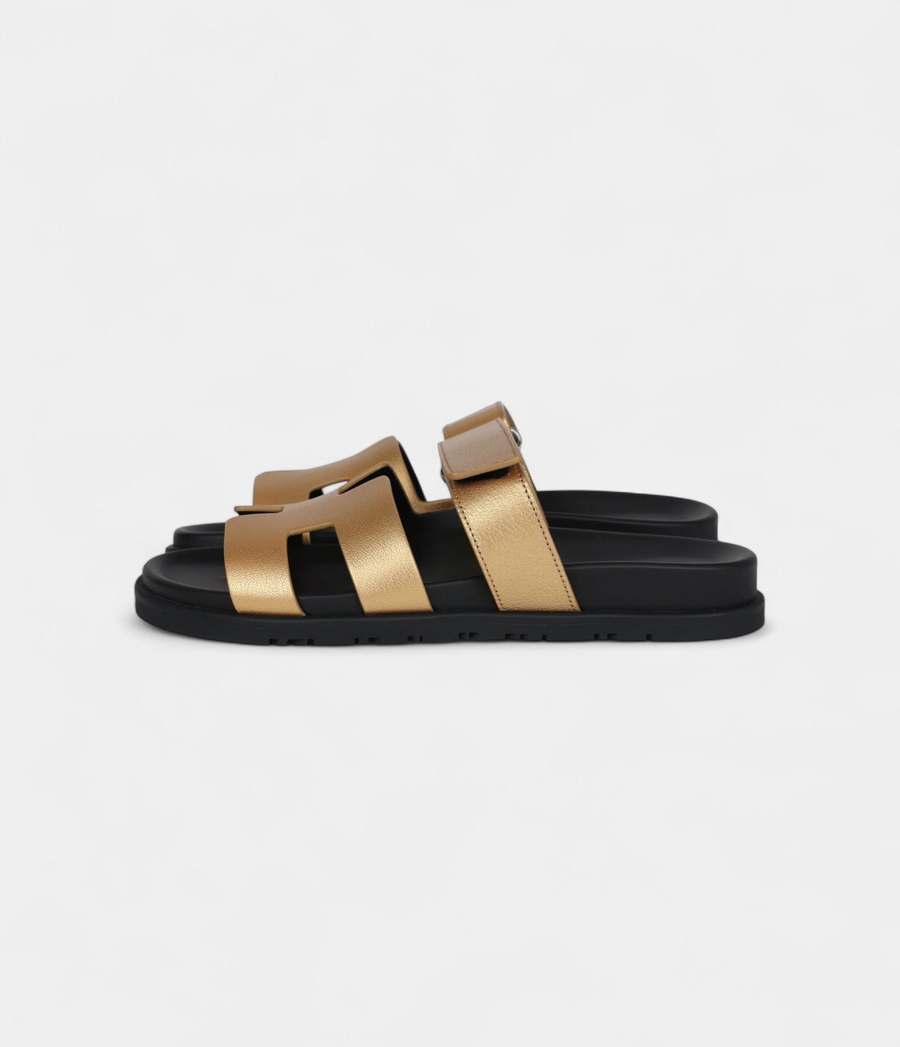 Hermès Oran Sandals Dore Chevre 38 EU