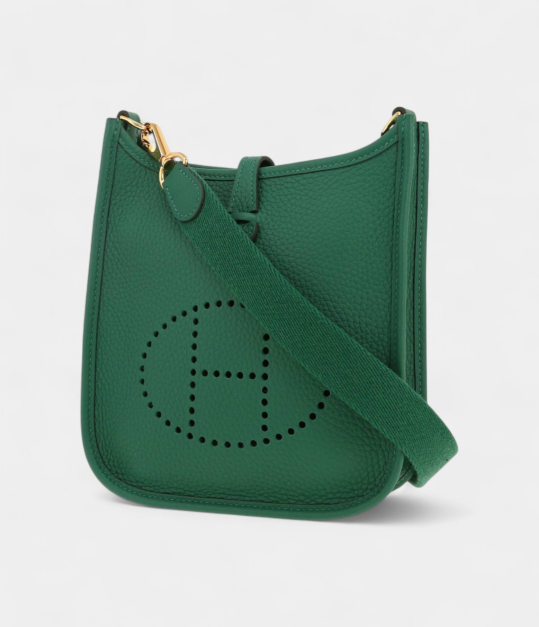 Hermès Evelyne Shoulder Bag in Green Taurillon Clémence Leather