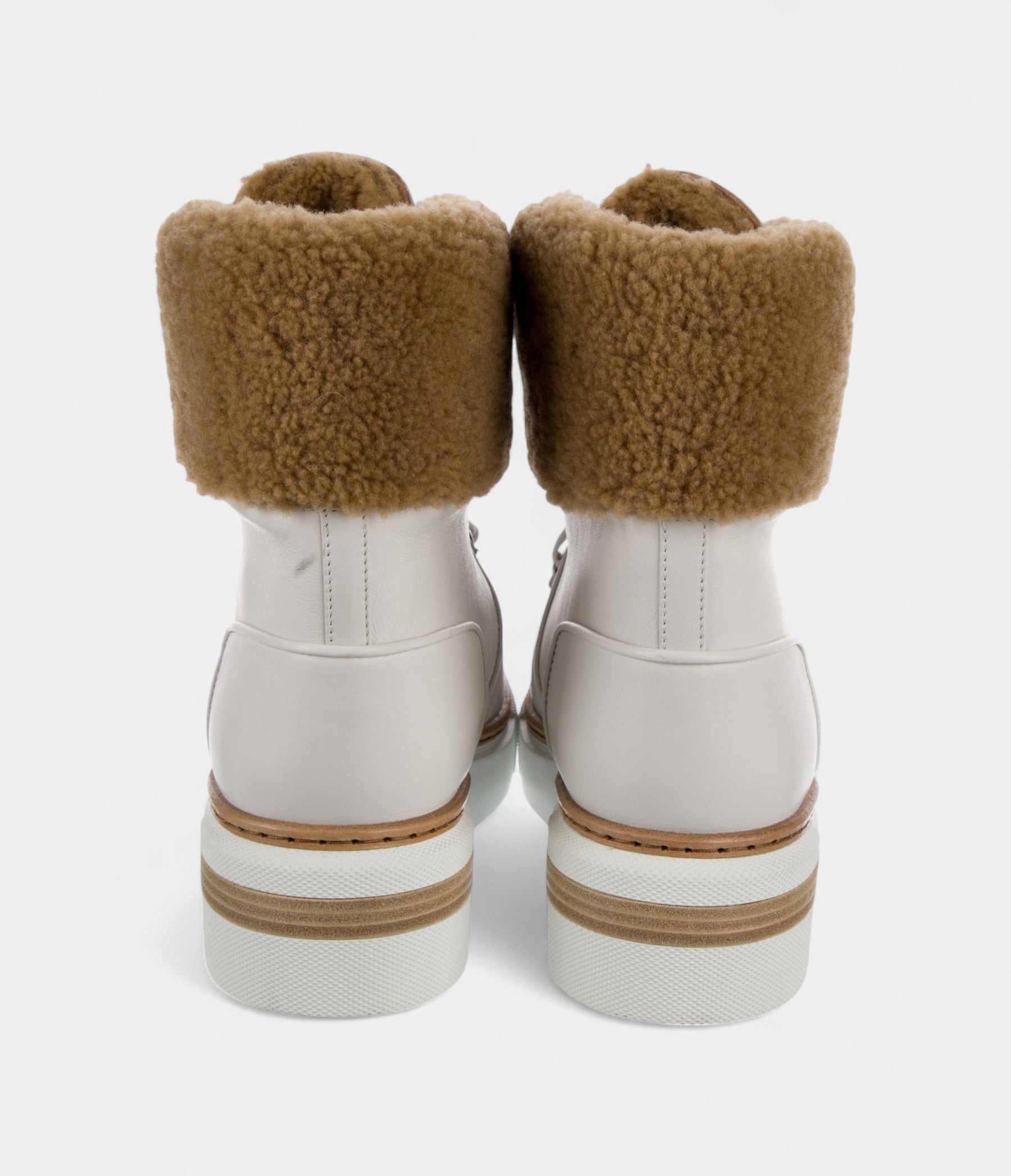 Hermès Flocon Leather Lace-Up Boots Rugged Sophistication Timeless Craftsmanship