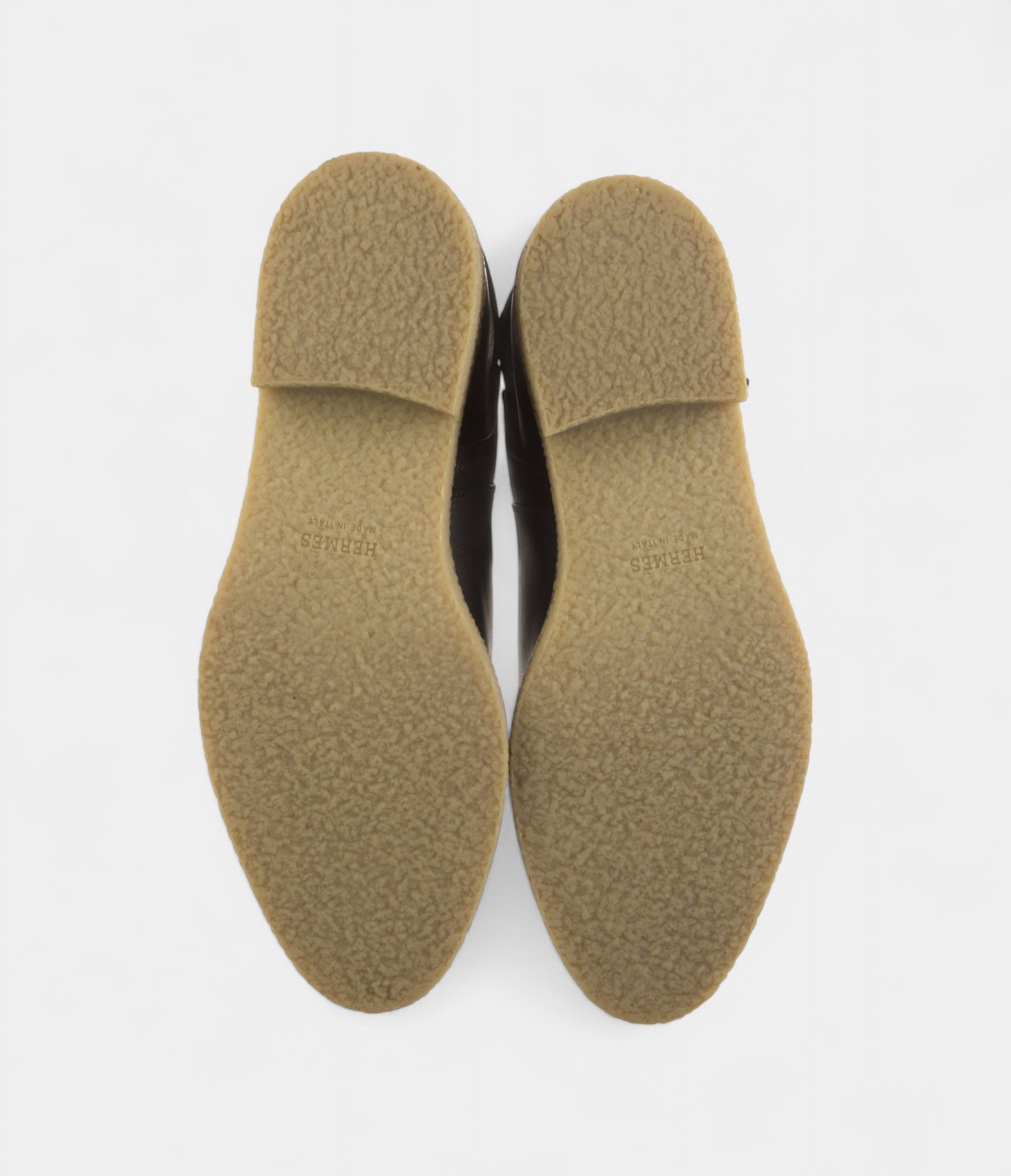Hermès Follow Leather Chelsea Boots Effortless Style Modern Versatility