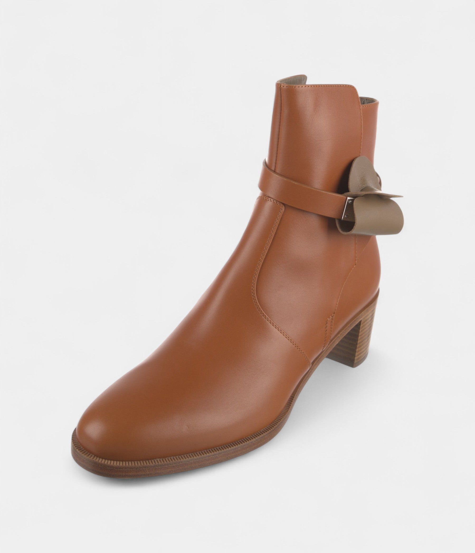 HermesFrenchieLeatherBootsConfidentSophistication_2.jpg Hermès Frenchie Leather Boots Confident Sophistication