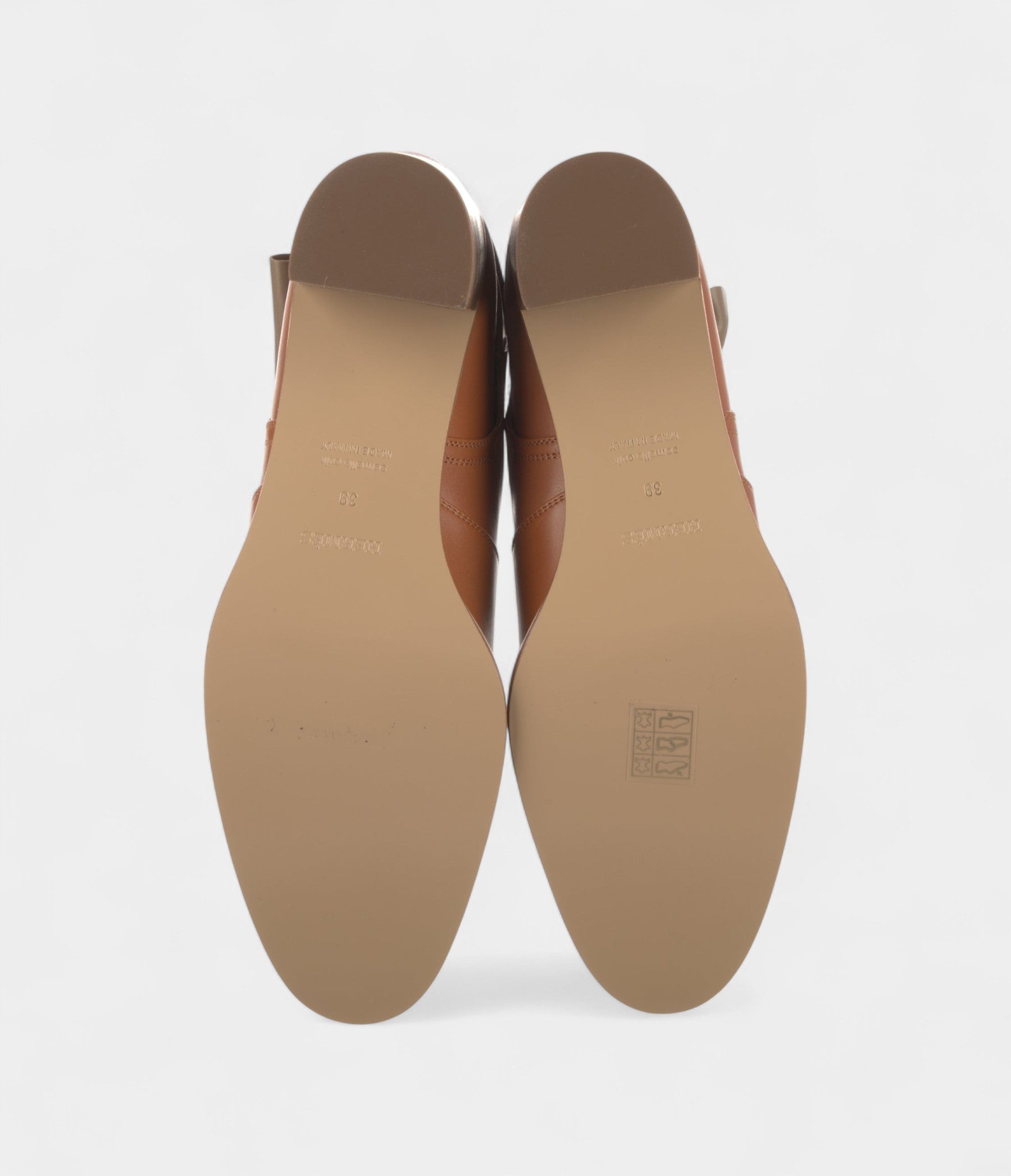 HermesFrenchieLeatherBootsConfidentSophistication_5.jpg Hermès Frenchie Leather Boots Confident Sophistication