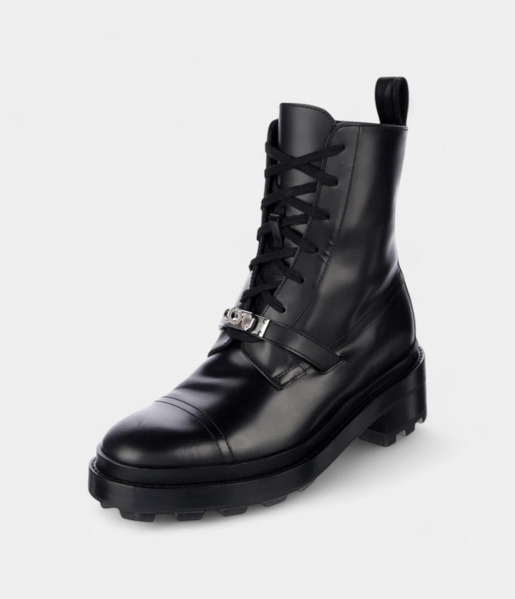 Hermès Funk Leather Combat Boots Bold Style Meets Exceptional Craftsmanship