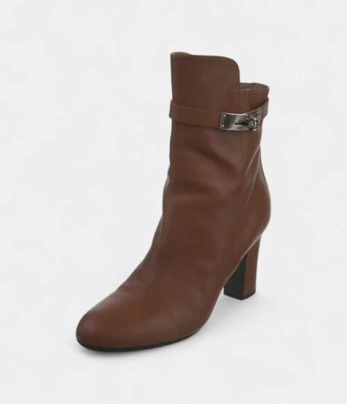 Hermès Joueuse Leather Boots A Blend of Playful Elegance and Sophisticated Craftsmanship