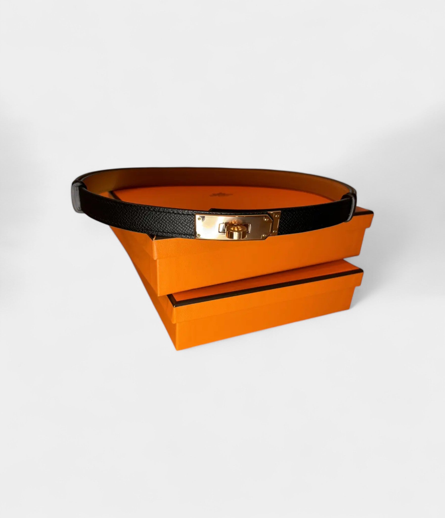 Hermès Kelly Leather Belt A Timeless Emblem of Elegance