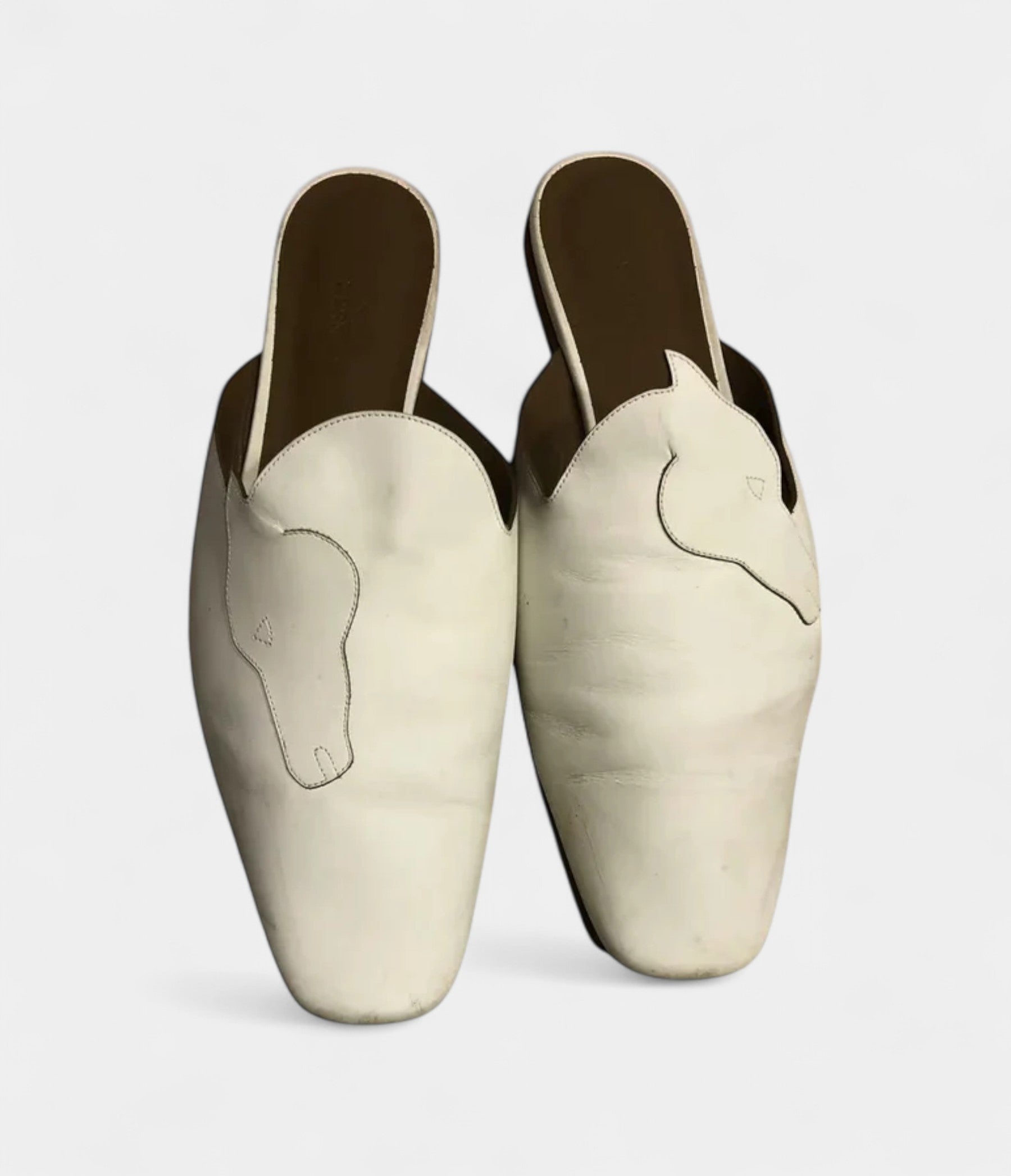 Hermès Leather Mules & Clogs A Fusion of Comfort and Elegance
