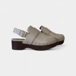 Hermès Leather Mules & Clogs Sophisticated Craftsmanship Meets Everyday Comfort