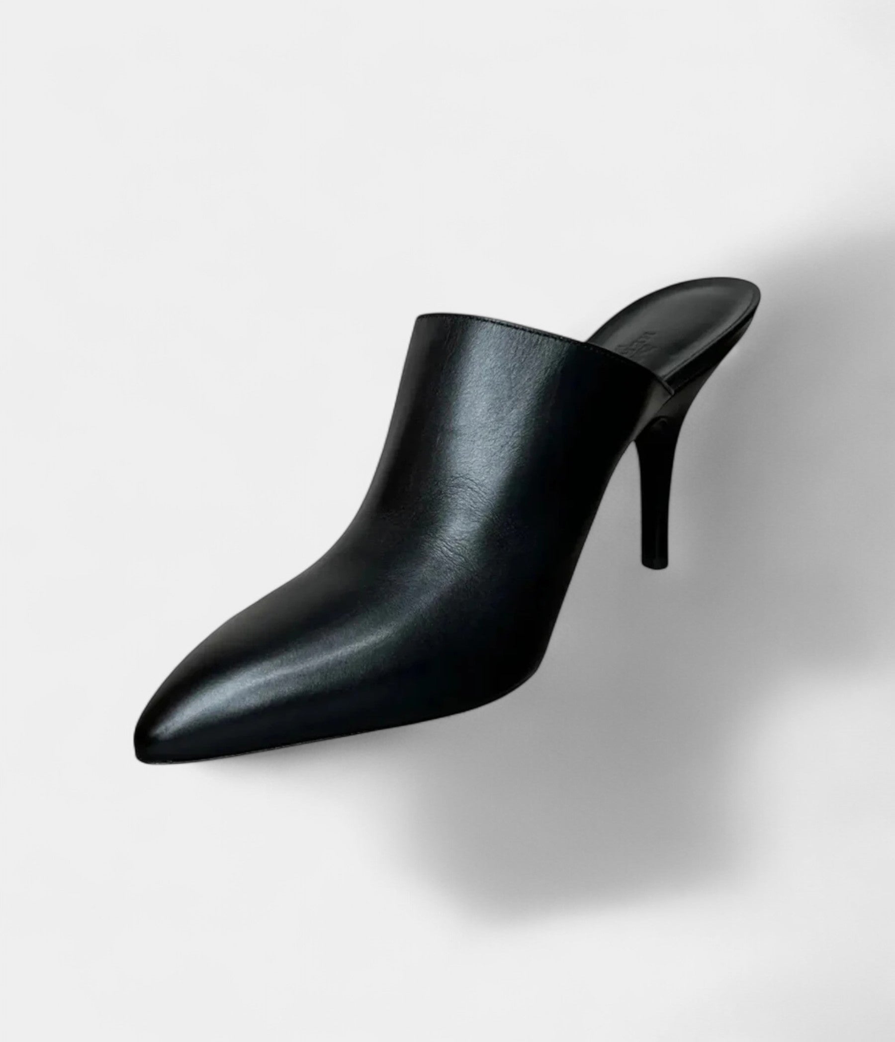 Hermès Leather Mules & Clogs The Art of Effortless Luxury